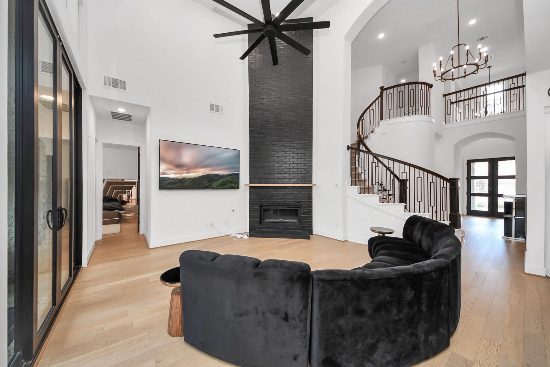 8906 Iron Forge Road, Missouri City, TX 77459 Stunning open concept living space!