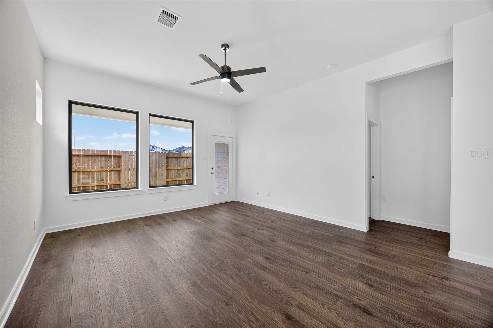 360 Palero Path, Brookshire, TX 77423