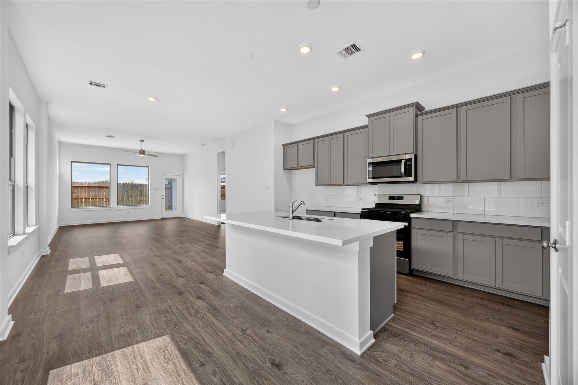 360 Palero Path, Brookshire, TX 77423