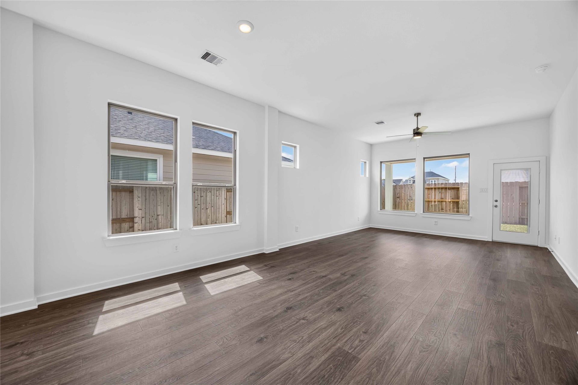 360 Palero Path, Brookshire, TX 77423