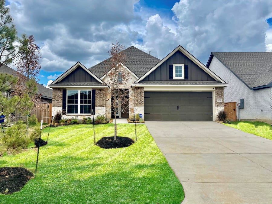 Property photo for 2671 Sagedale Drive, Conroe, TX