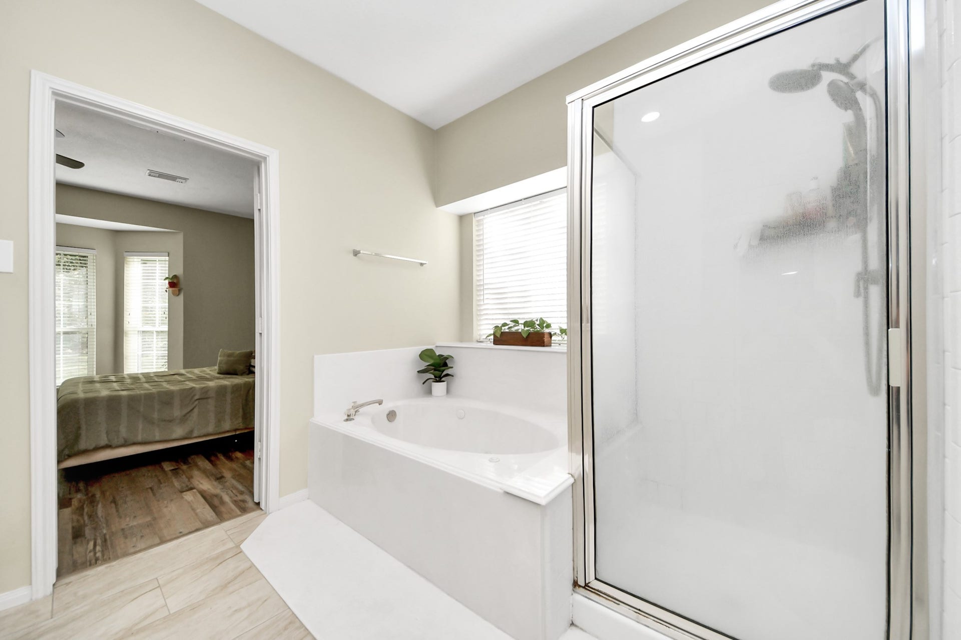 2610 Spring Bend Drive, Spring, TX 77386 2610 Spring Bend Drive, Spring, TX 77386