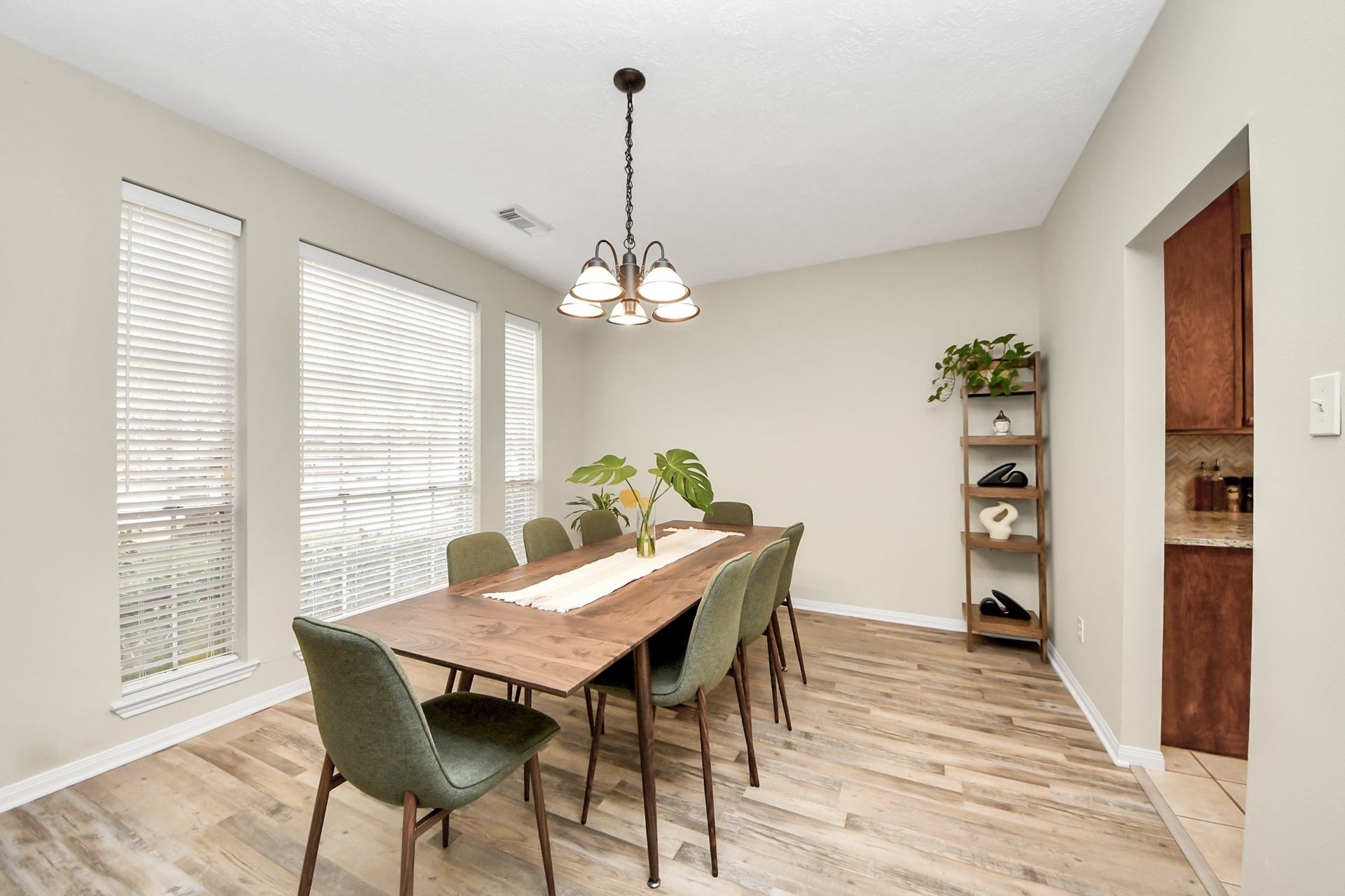 2610 Spring Bend Drive, Spring, TX 77386 2610 Spring Bend Drive, Spring, TX 77386