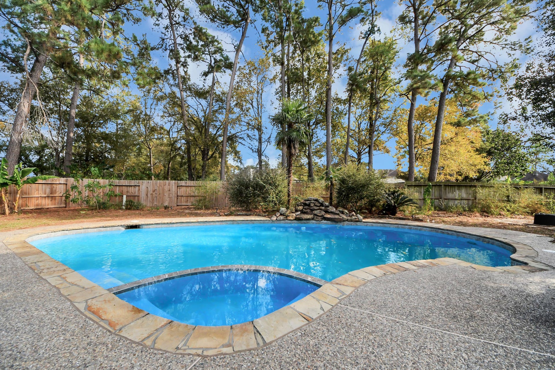 2610 Spring Bend Drive, Spring, TX 77386 2610 Spring Bend Drive, Spring, TX 77386