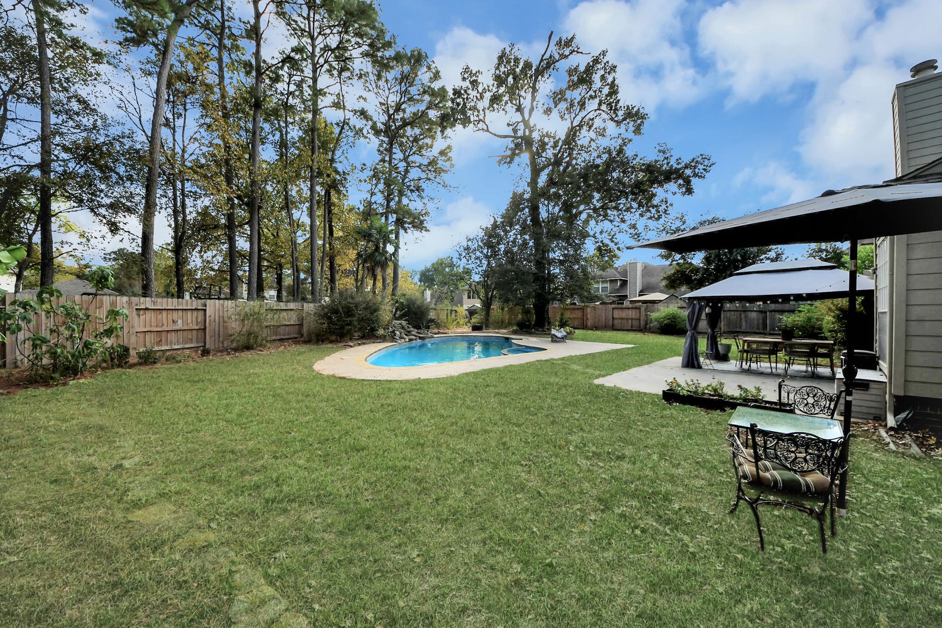2610 Spring Bend Drive, Spring, TX 77386 Sprawling Backyards are Great for Everything!