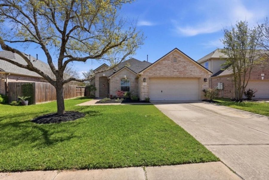 Property photo for 2607 Sun Cove Lane, Pearland, TX