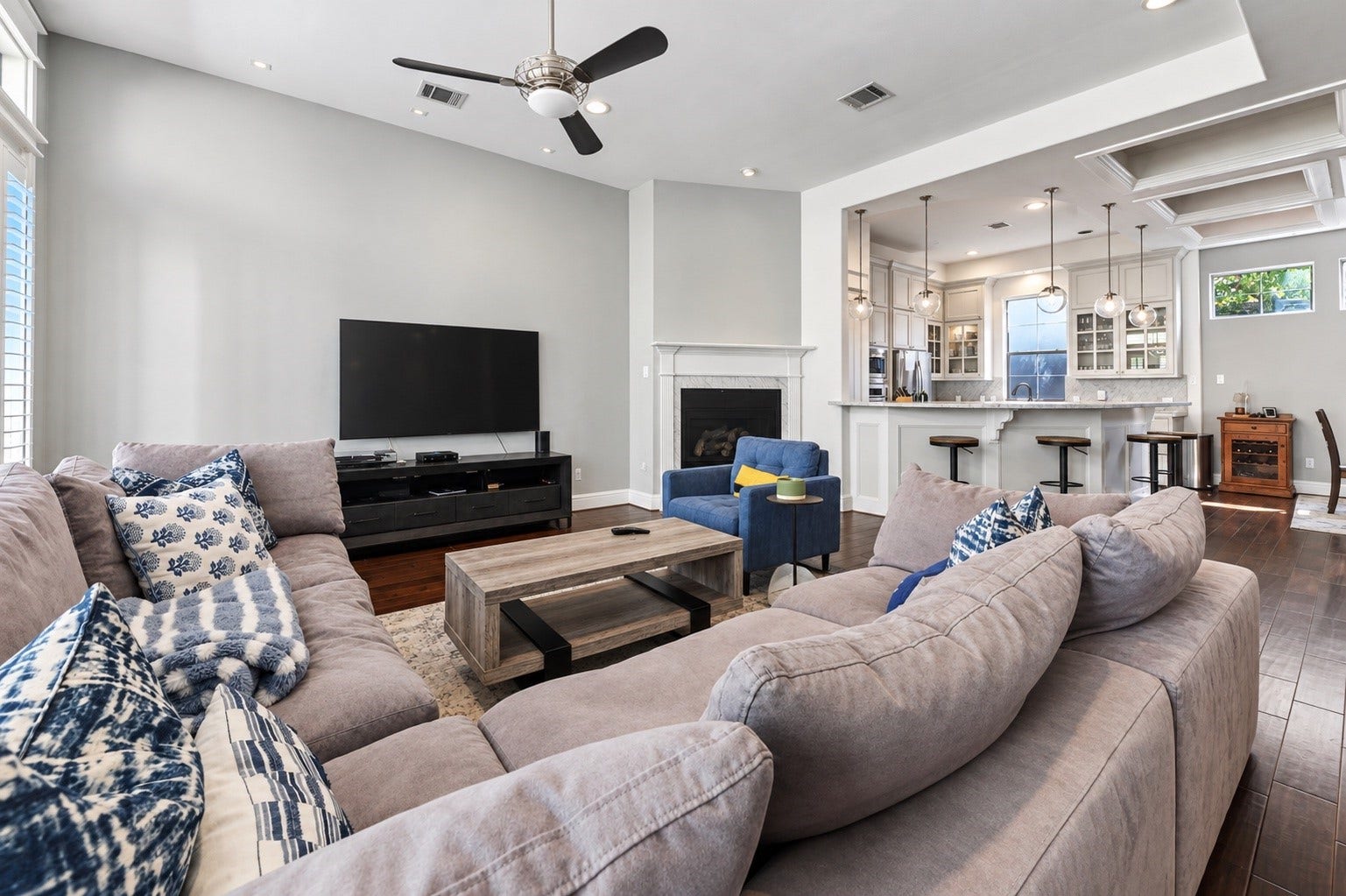 1818 Binz Street, #C, Houston, TX 77004
