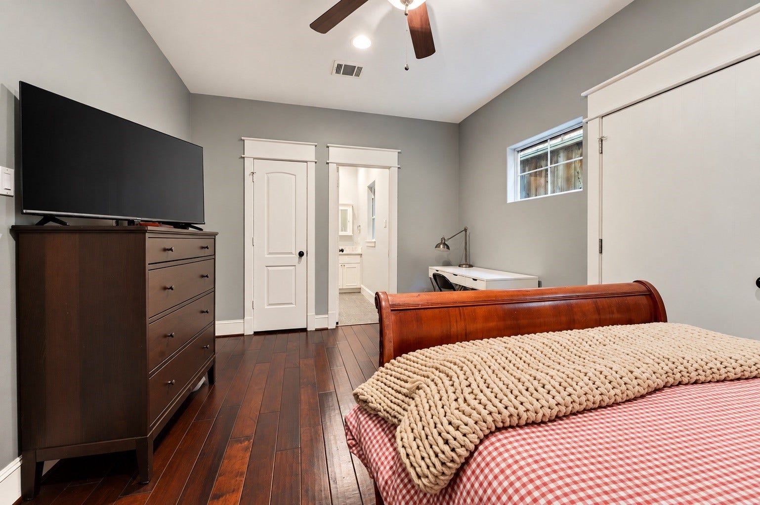 Secondary bedroom located on the first floor.