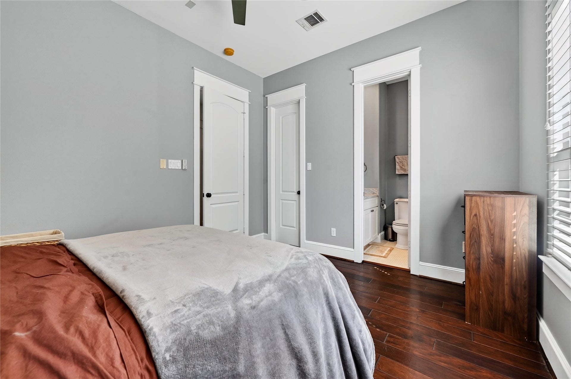Secondary bedroom located on the third floor.