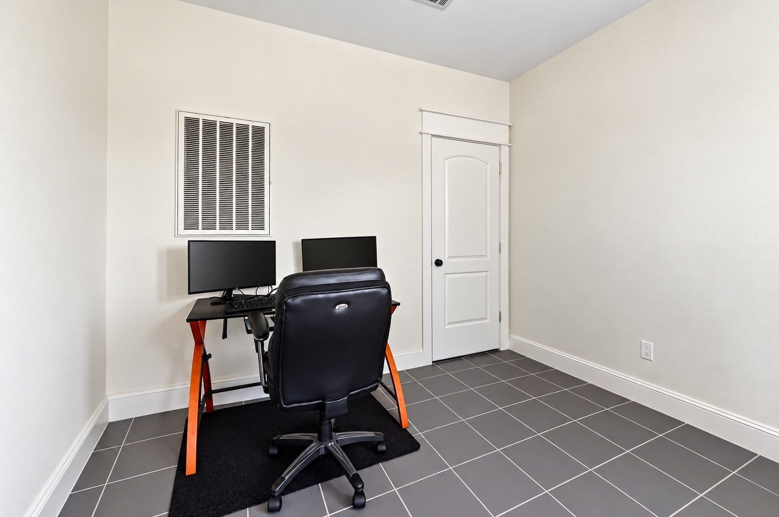1818 Binz Street, #C, Houston, TX 77004