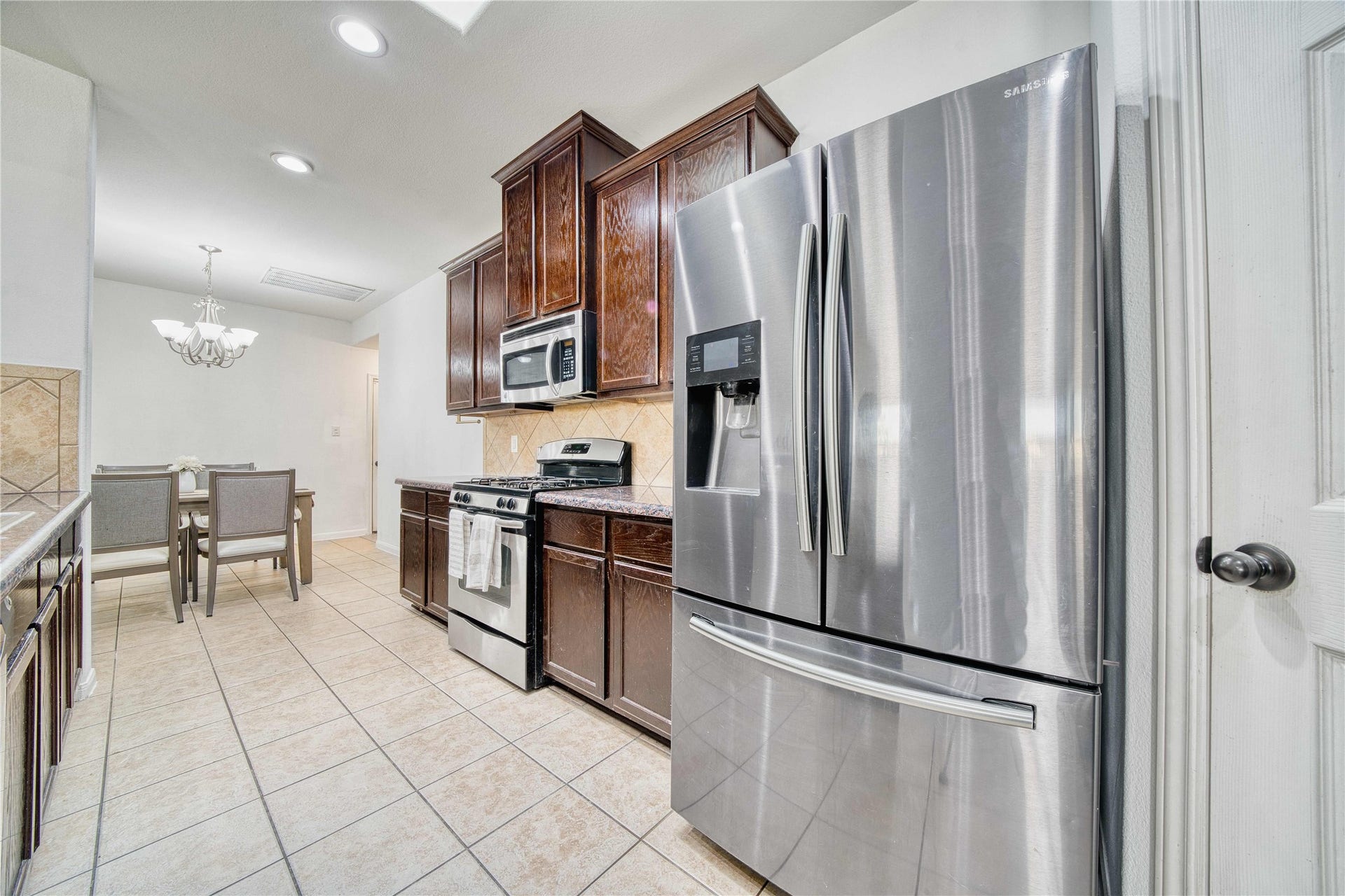 6022 Crakston Street, Houston, TX 77084