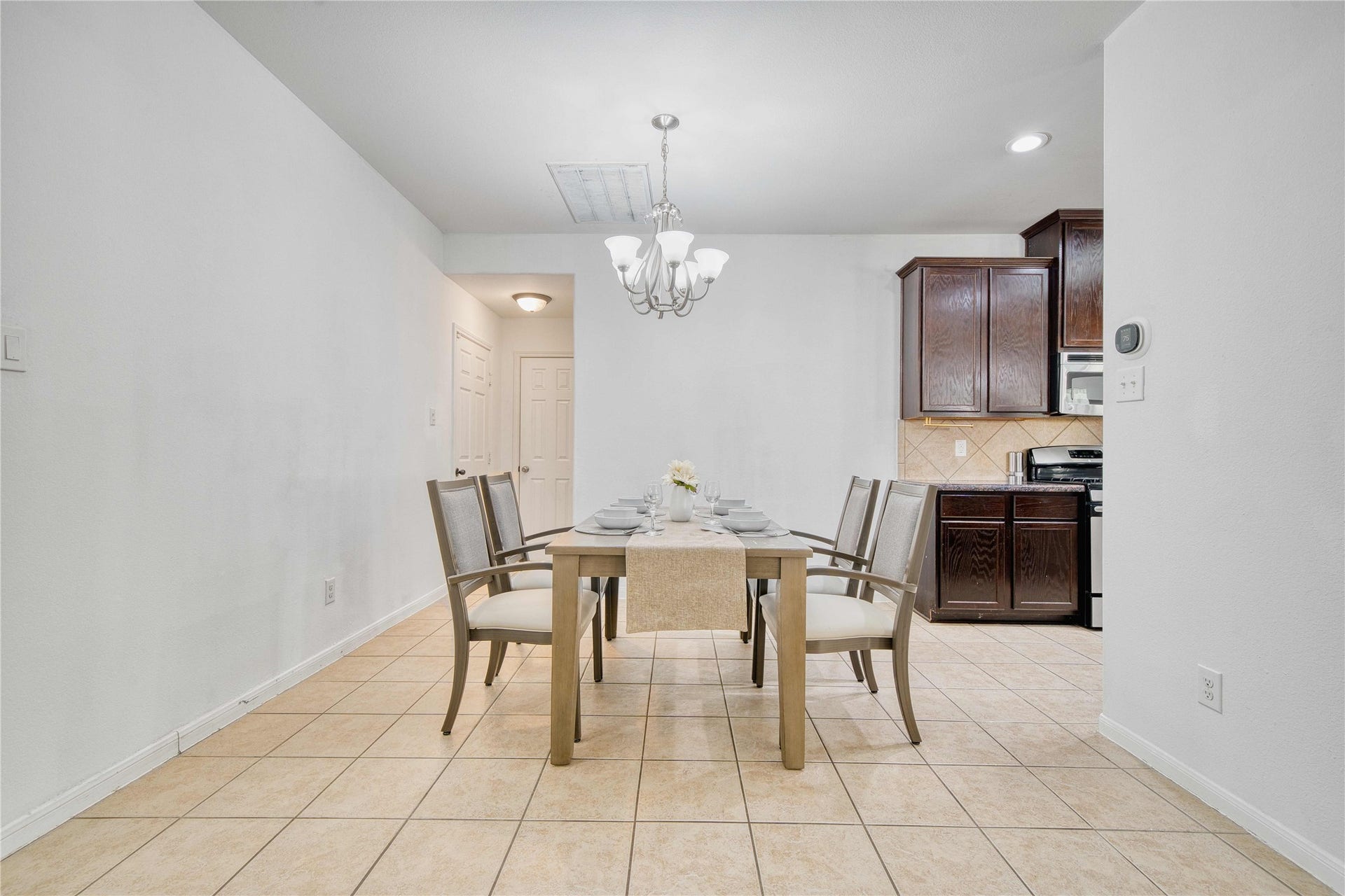 6022 Crakston Street, Houston, TX 77084