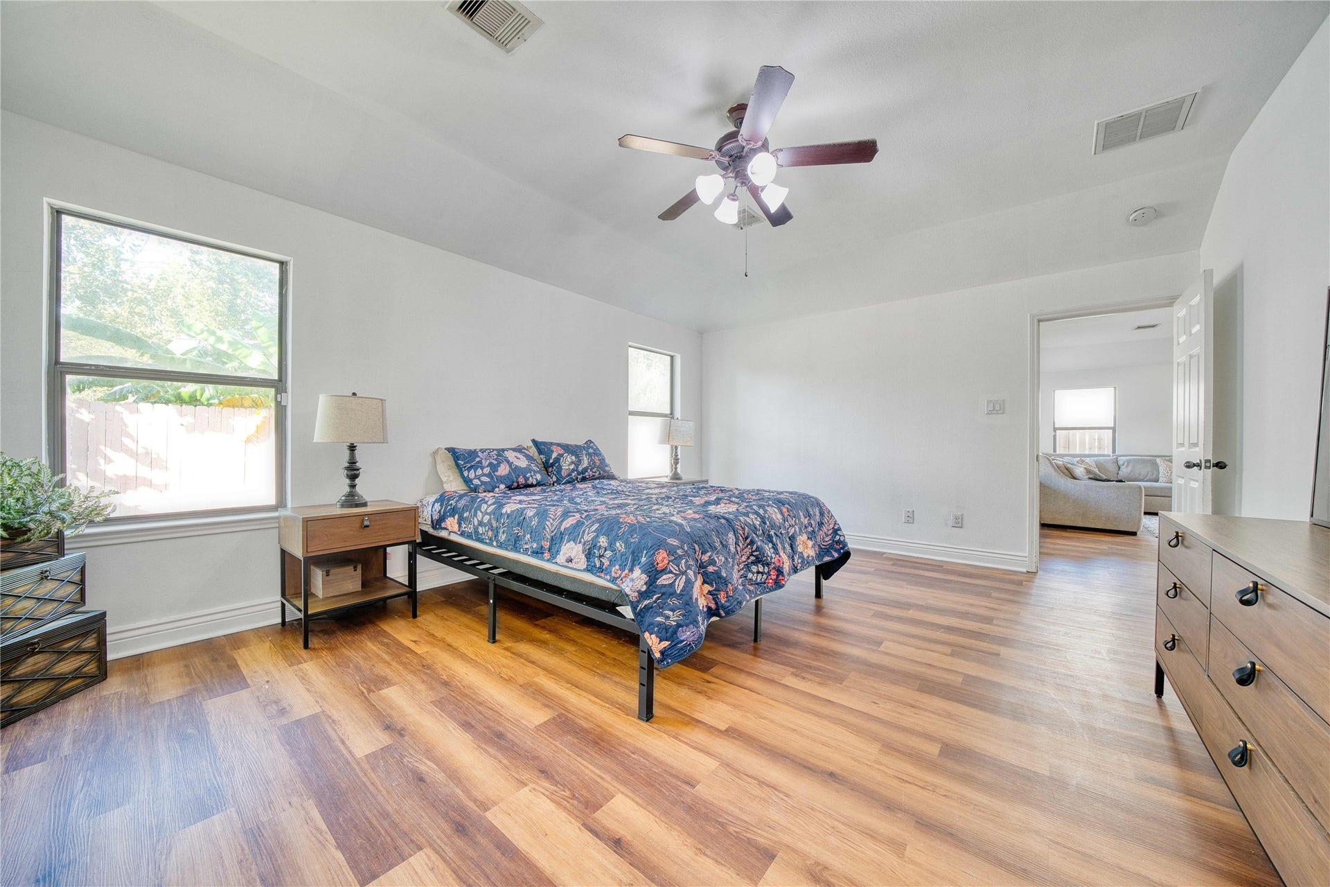 6022 Crakston Street, Houston, TX 77084