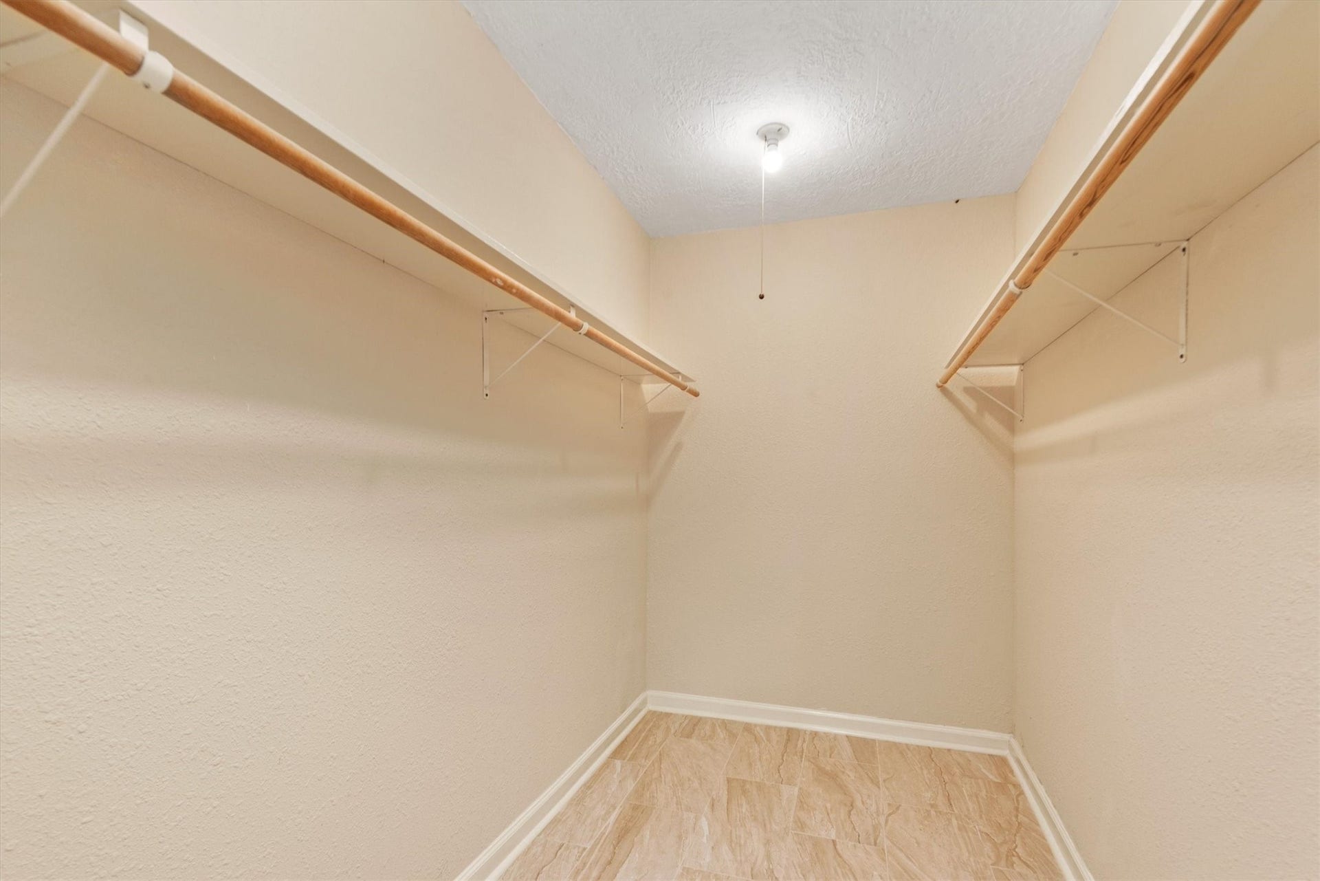 4906 Green Willow Lane, Dickinson, TX 77539 4906 Green Willow Lane, Dickinson, TX 77539