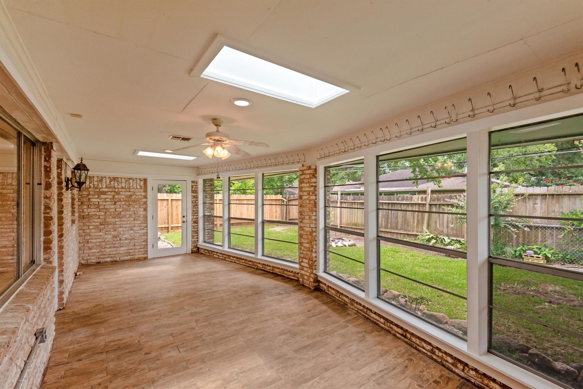 4906 Green Willow Lane, Dickinson, TX 77539 4906 Green Willow Lane, Dickinson, TX 77539