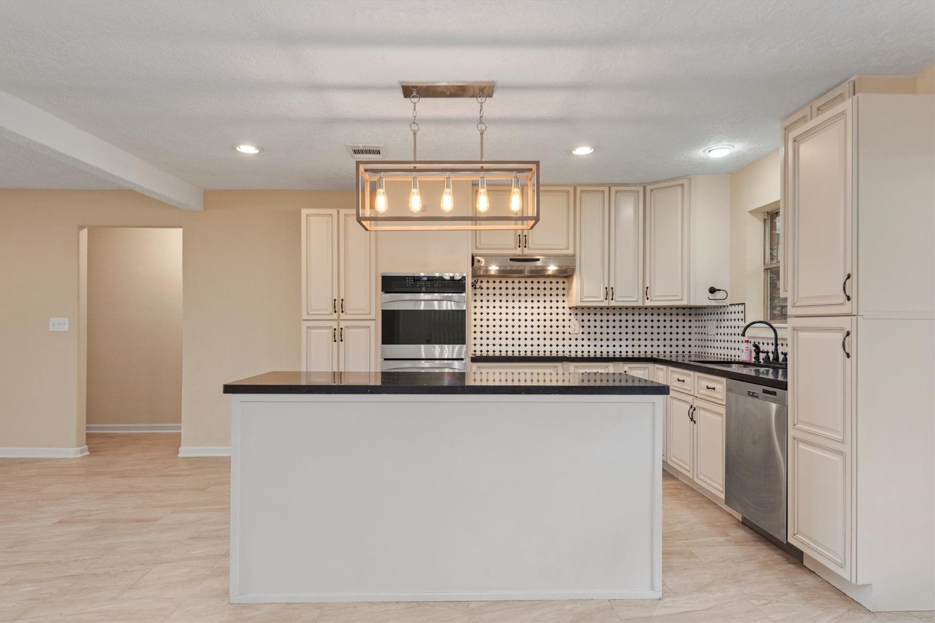 4906 Green Willow Lane, Dickinson, TX 77539 4906 Green Willow Lane, Dickinson, TX 77539