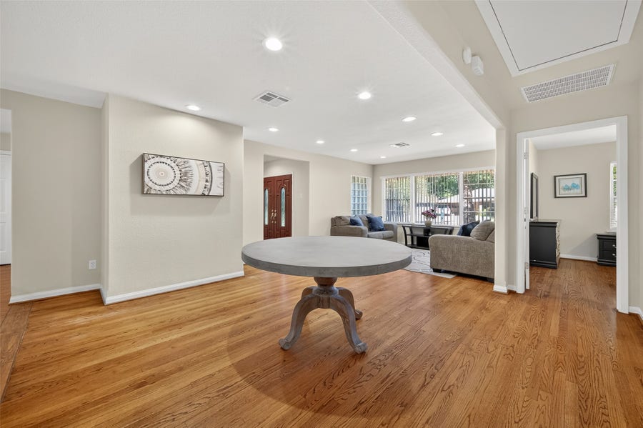 Property photo for 4045 Osby Drive, Houston, TX