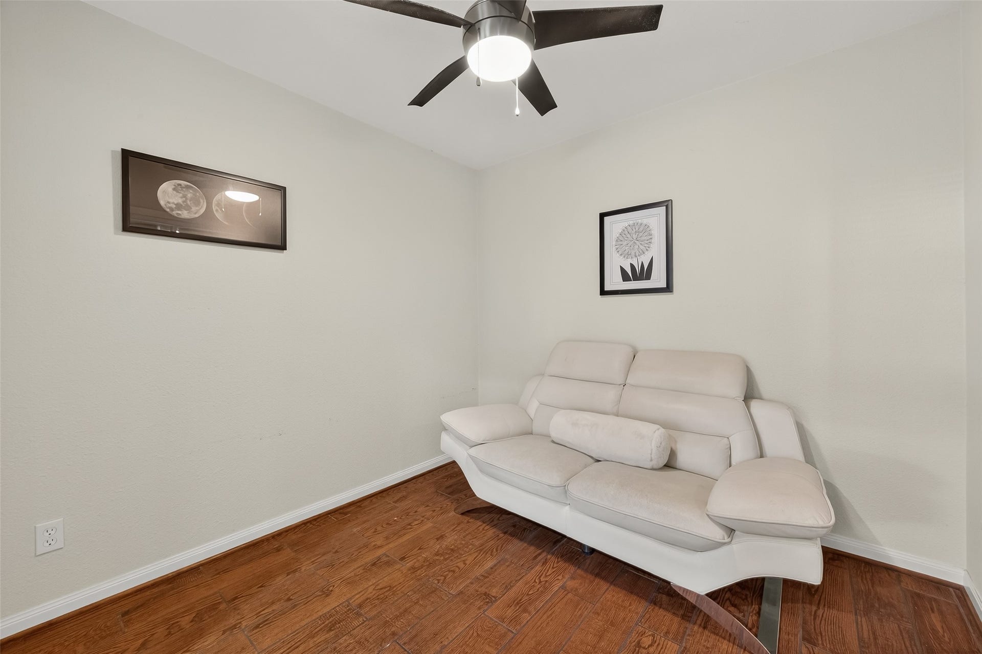 4045 Osby Drive, Houston, TX 77025 4045 Osby Drive, Houston, TX 77025