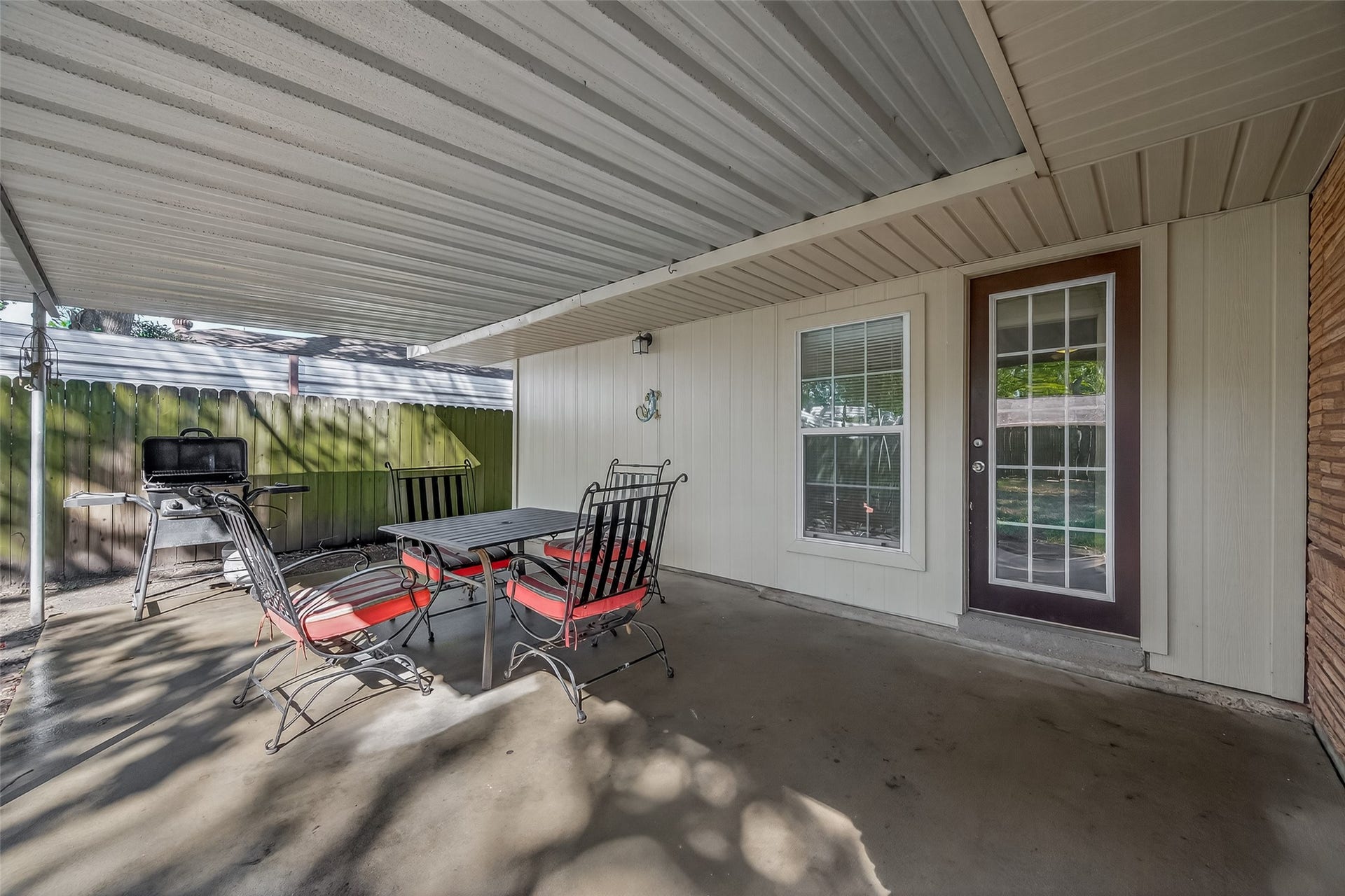 4045 Osby Drive, Houston, TX 77025 4045 Osby Drive, Houston, TX 77025