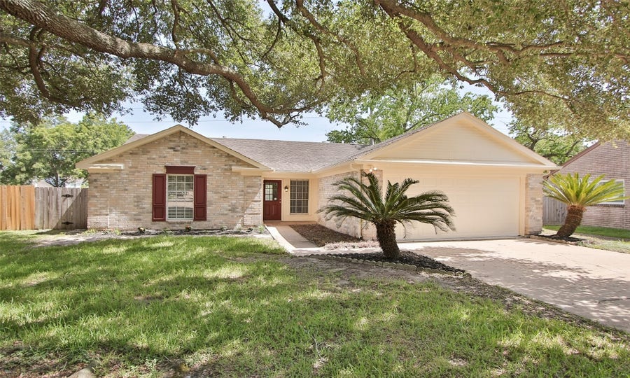 Property photo for 13303 Hampton Falls Drive, Houston, TX