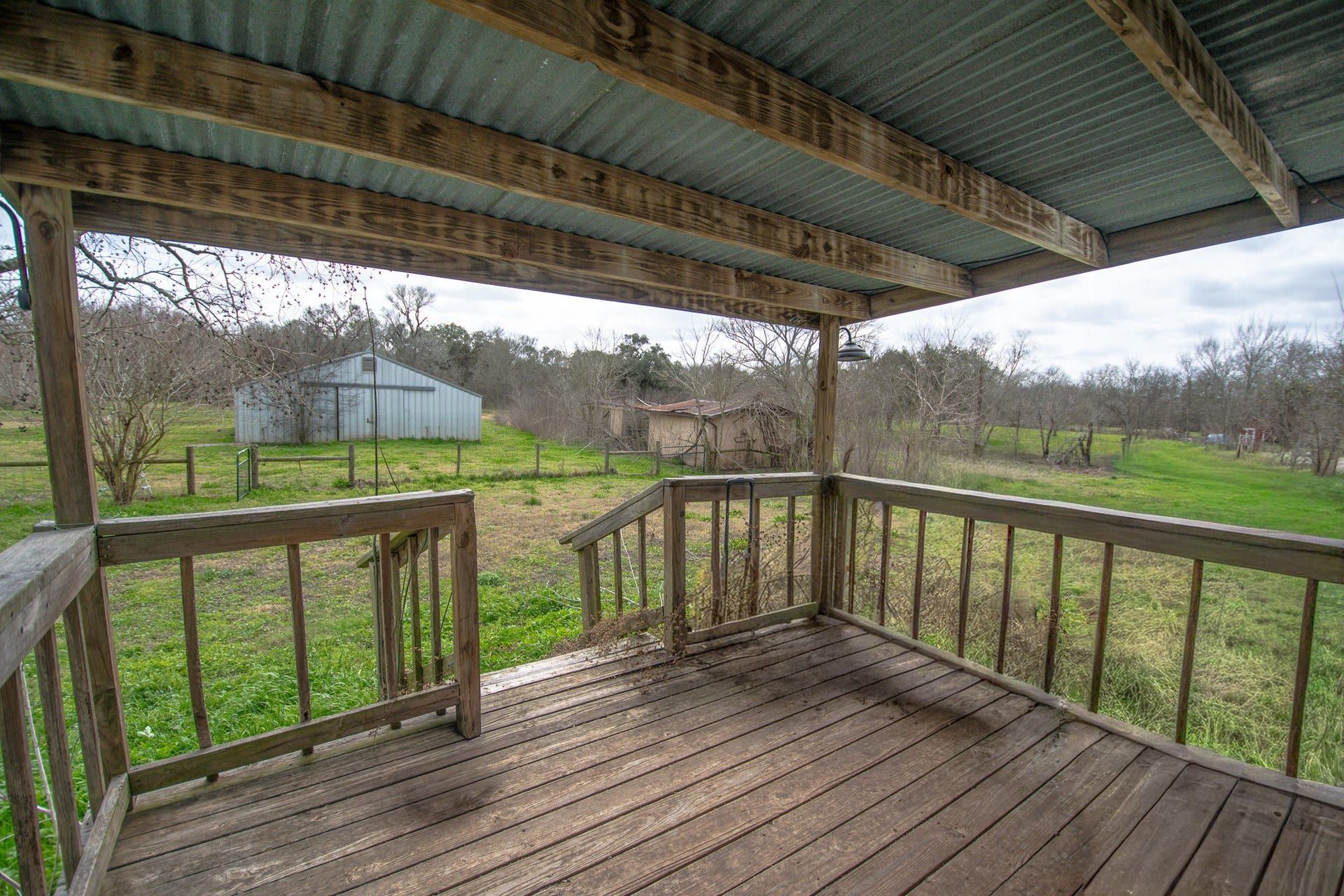 2801 County Road 444, Angleton, TX 77515 2801 County Road 444, Angleton, TX 77515