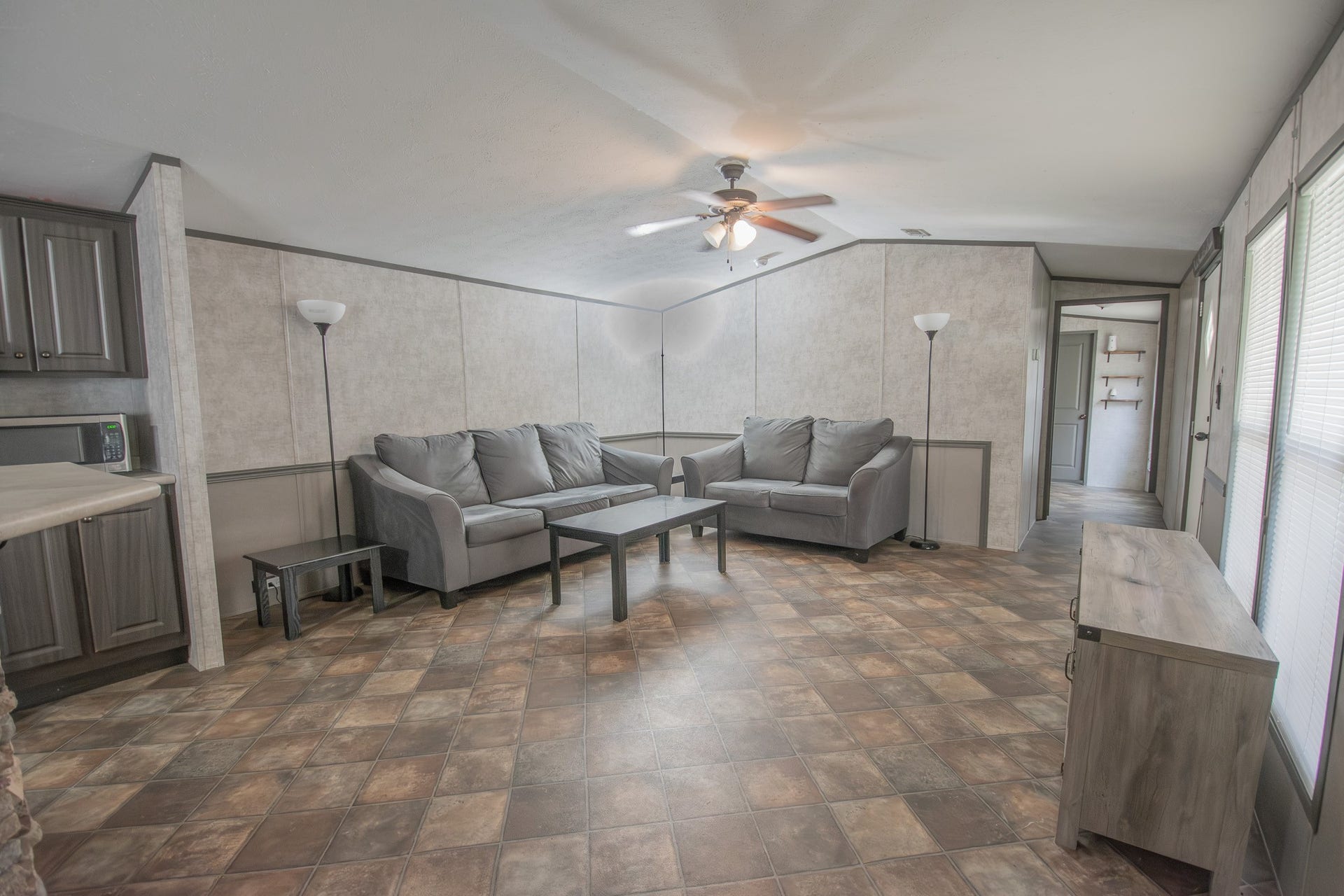 2801 County Road 444, Angleton, TX 77515 2801 County Road 444, Angleton, TX 77515