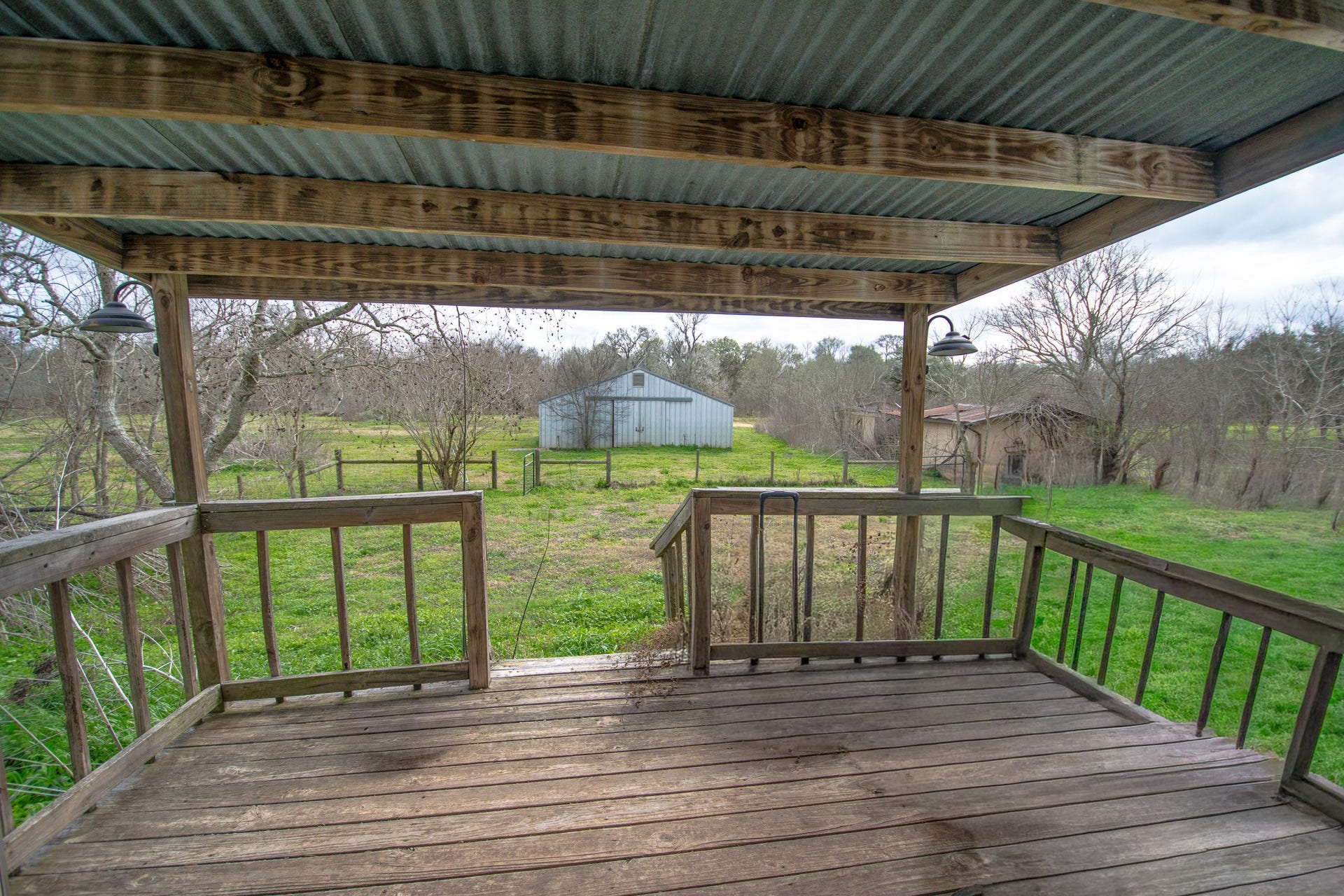 2801 County Road 444, Angleton, TX 77515 2801 County Road 444, Angleton, TX 77515