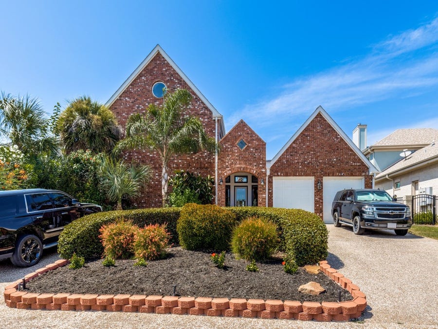 Property photo for 7312 Offats Point Circle, Galveston, TX