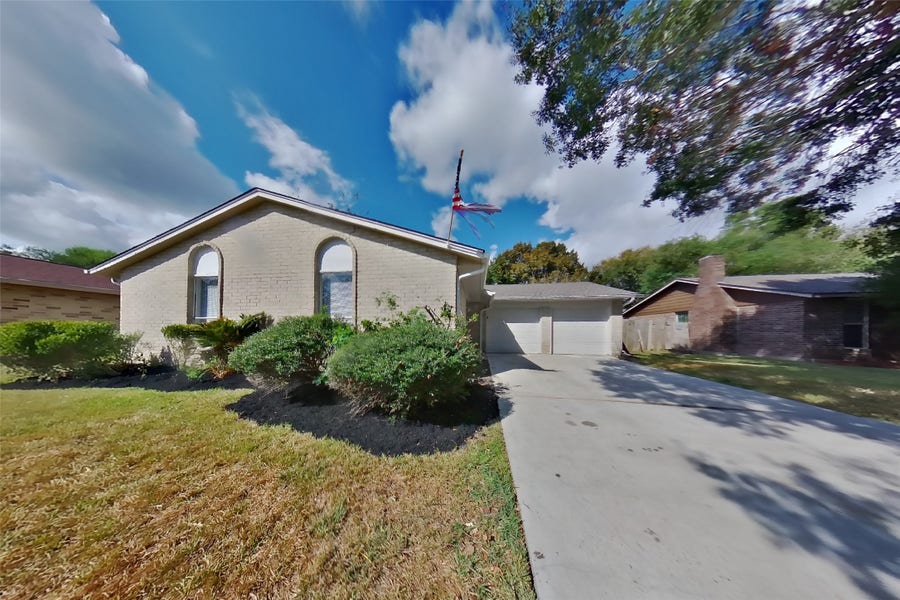 Property photo for 15910 Willmore Lane, Missouri City, TX
