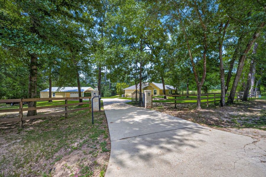 Property photo for 15515 Rue Ann Street, Montgomery, TX