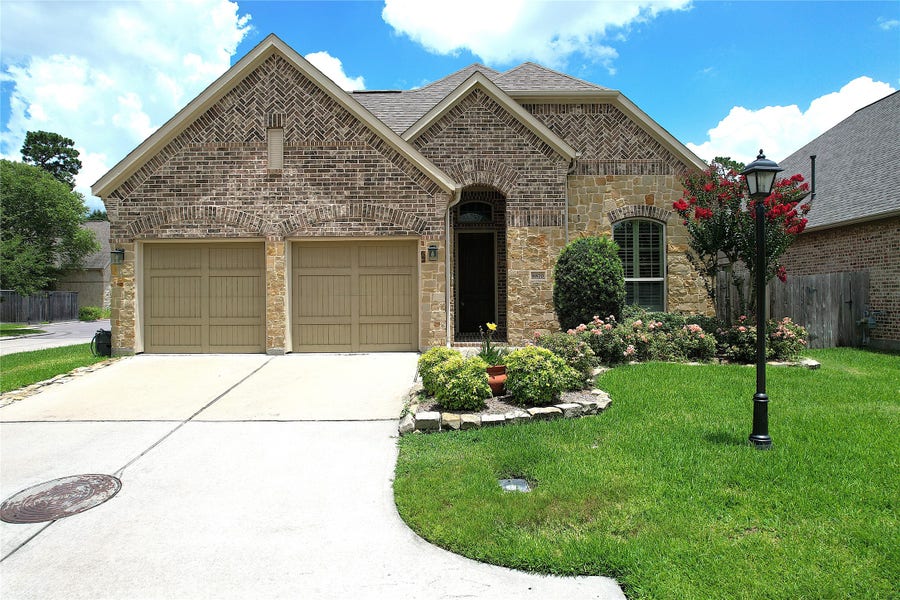 Property photo for 8870 Van Allen Drive, Spring, TX