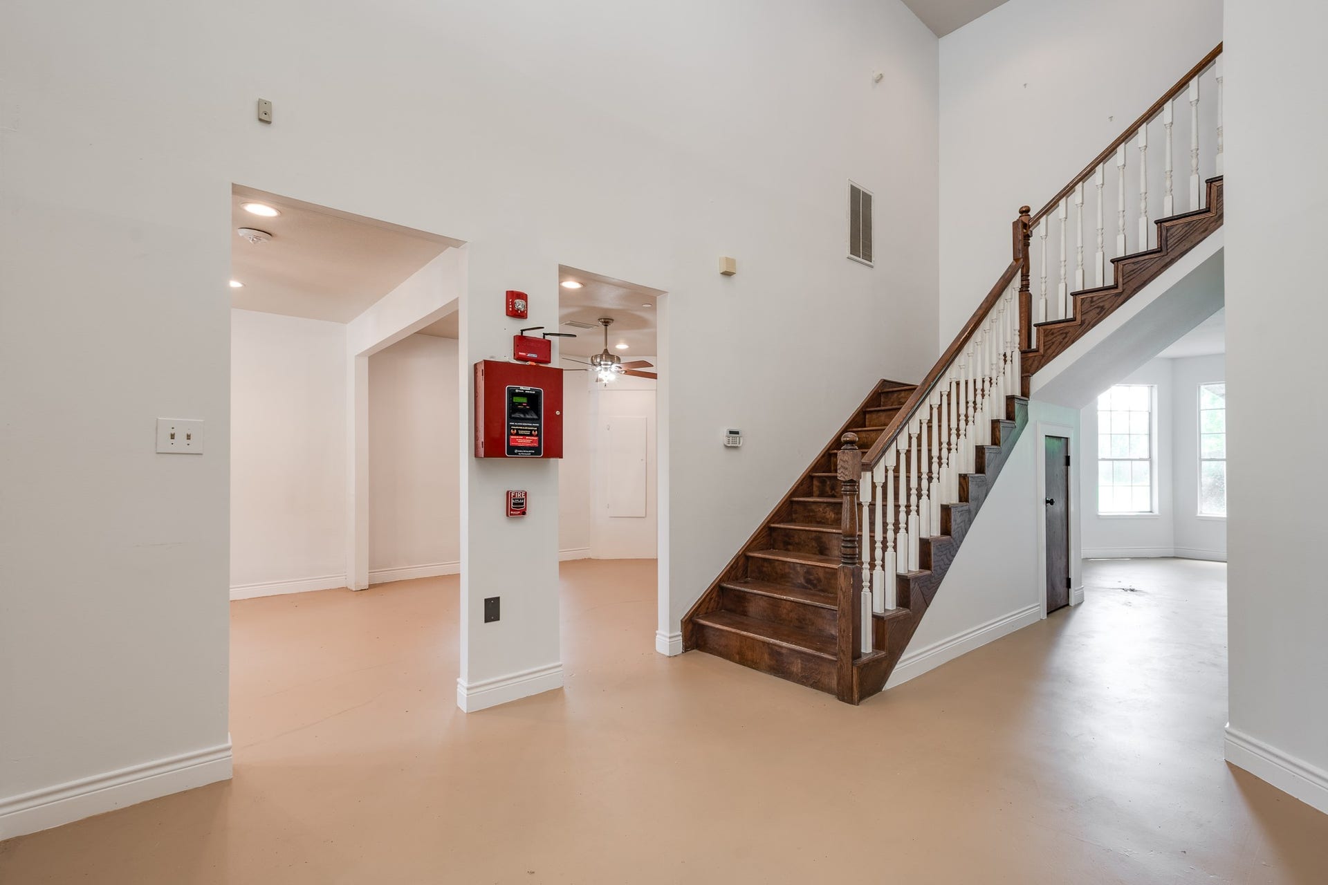 16111 Porter Lane, Porter, TX 77365 Grand entry in building #7.