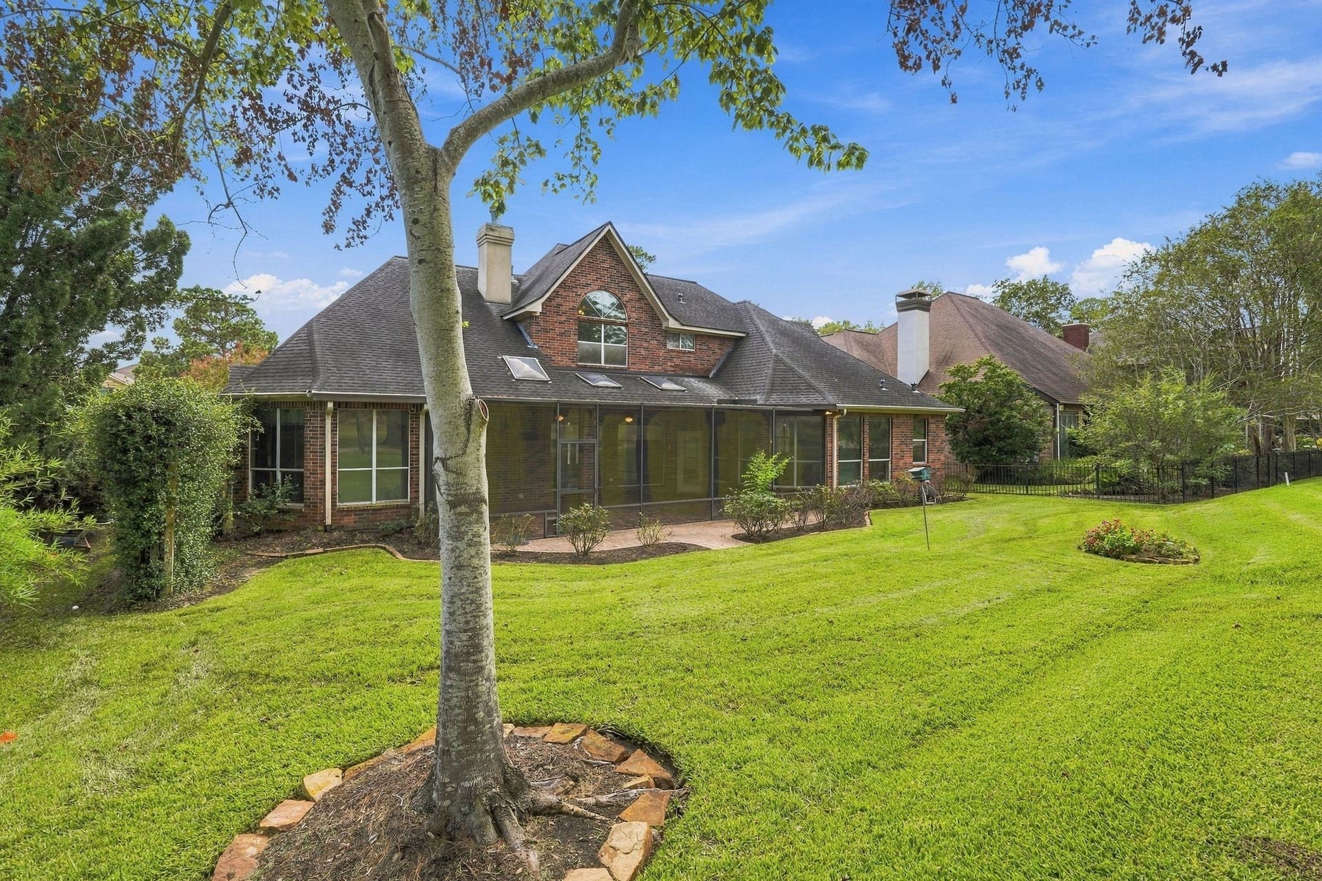 299 Wedgewood Drive, Montgomery, TX 77356 View from fairway to back of house