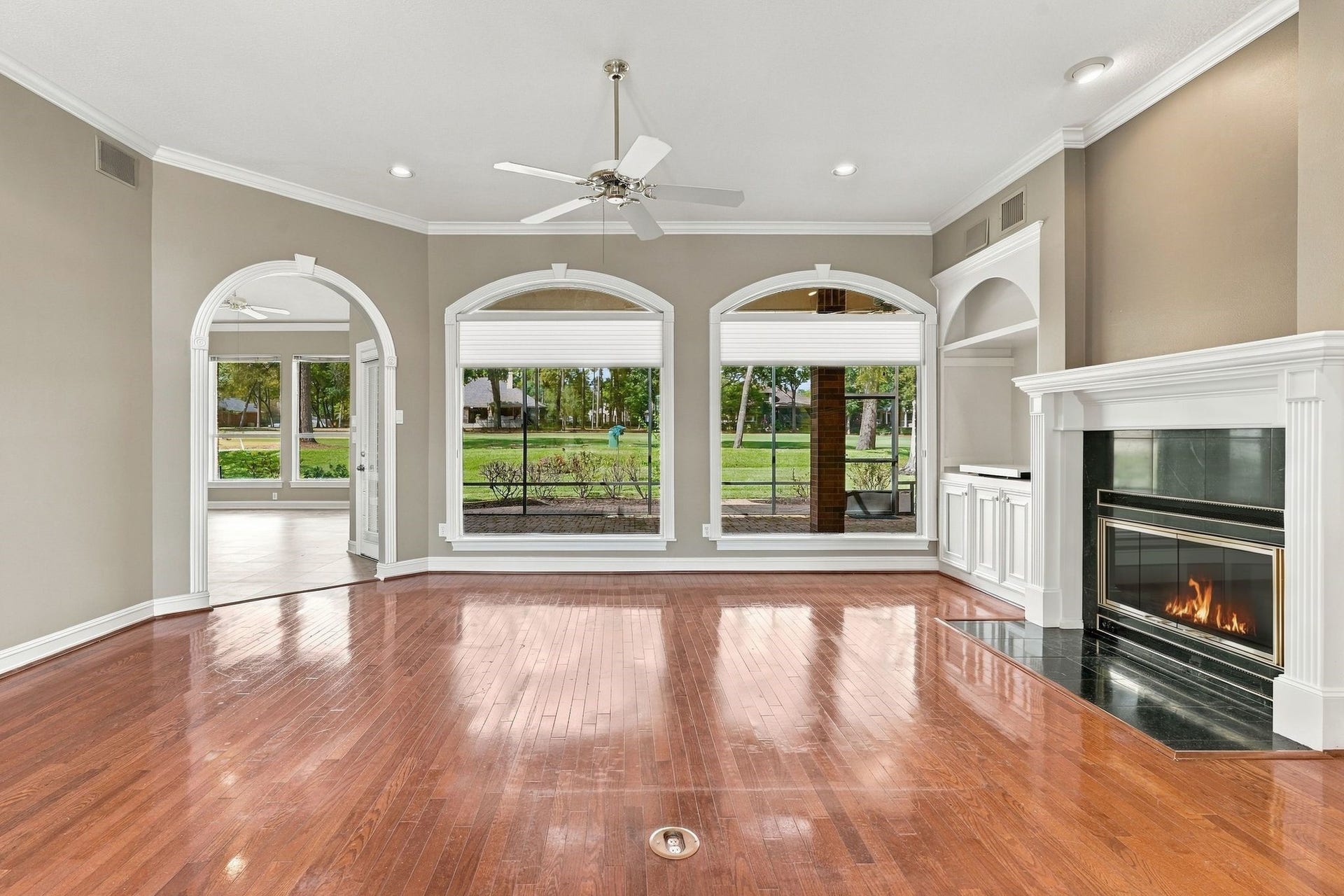 299 Wedgewood Drive, Montgomery, TX 77356 Fairway views from living room and den