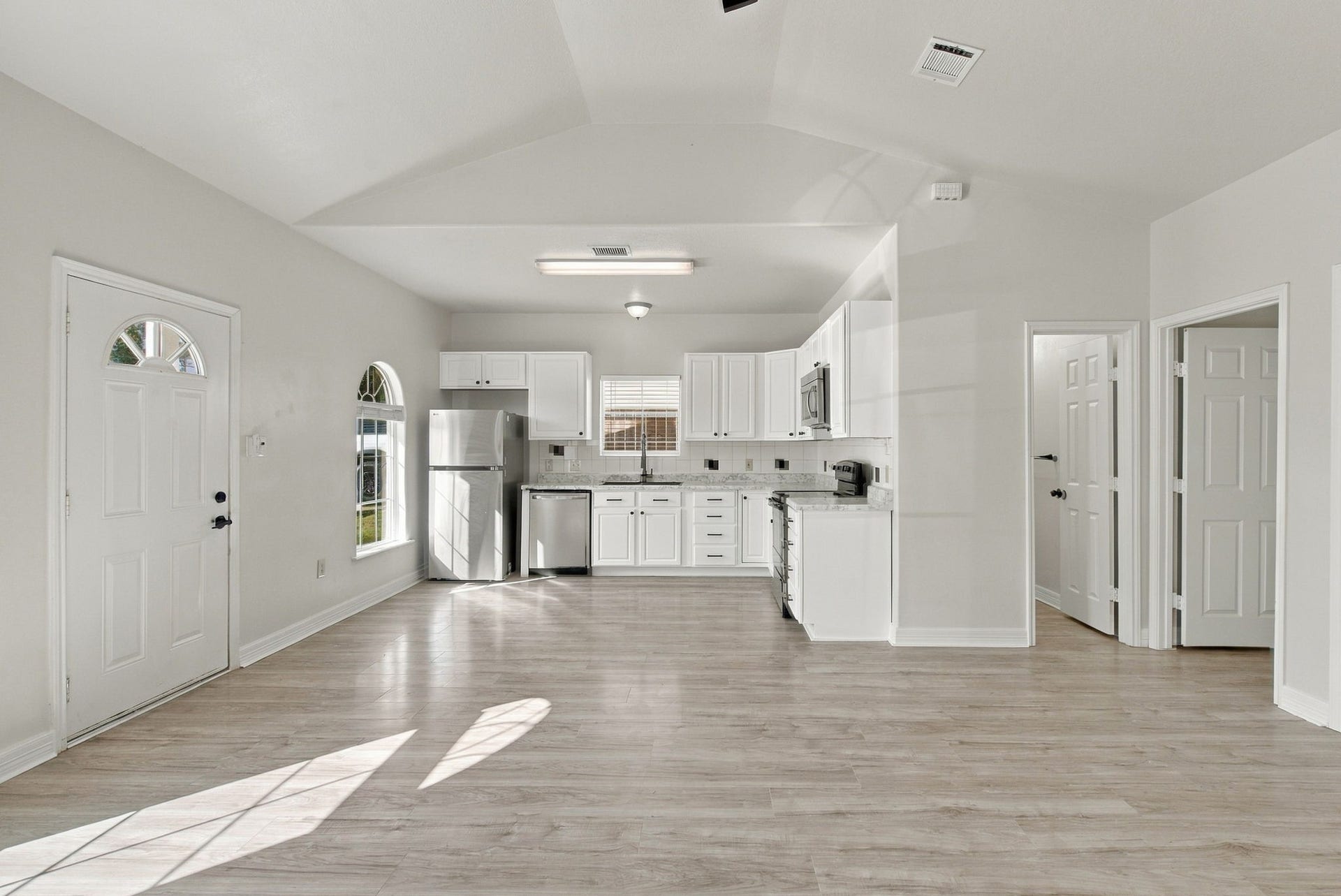 16872 Kempwood, Montgomery, TX 77316 16872 Kempwood, Montgomery, TX 77316