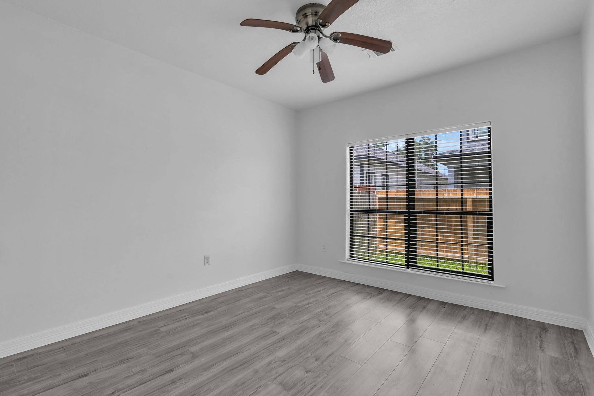 16872 Kempwood, Montgomery, TX 77316 16872 Kempwood, Montgomery, TX 77316