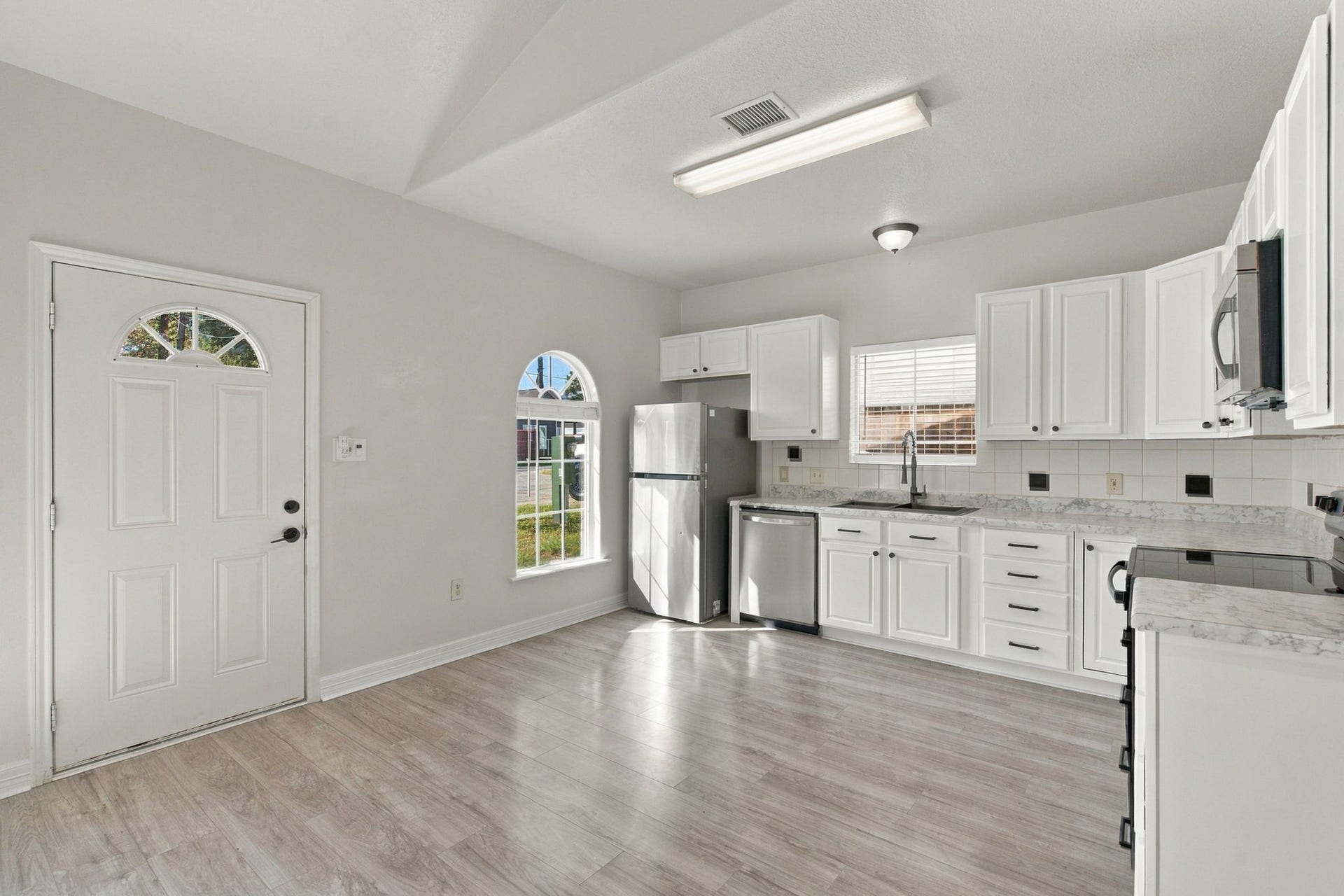 16872 Kempwood, Montgomery, TX 77316 16872 Kempwood, Montgomery, TX 77316
