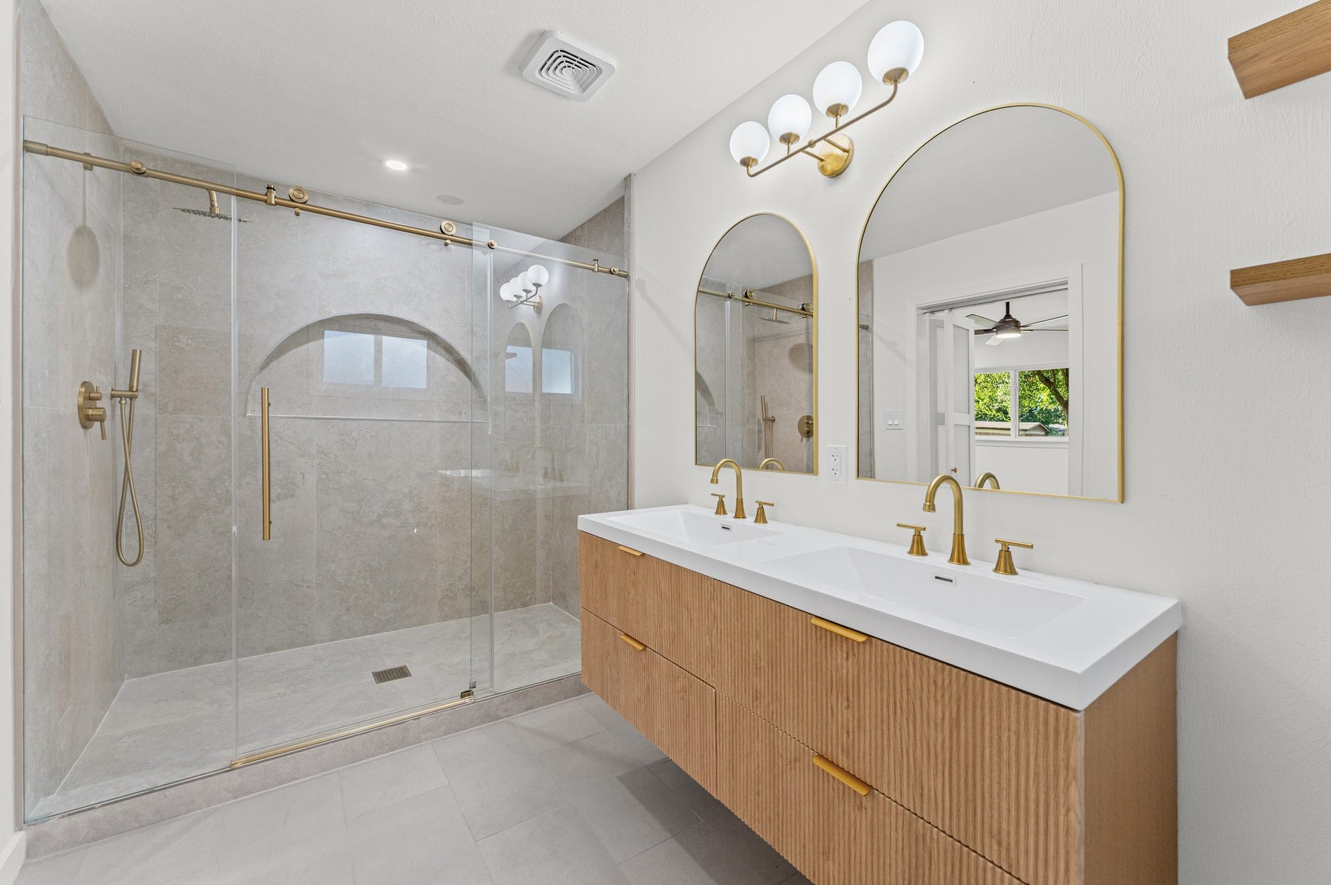 7519 Jason Street, Houston, TX 77074 Spacious master bathroom, freshly updated with double sink floating vanity, large stand up shower and additional storage space! Must see!