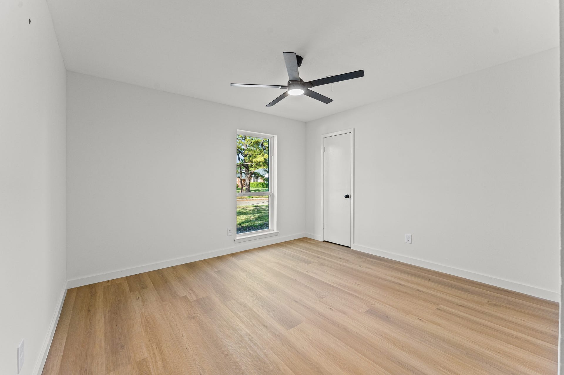 7519 Jason Street, Houston, TX 77074 Secondary bedroom #1