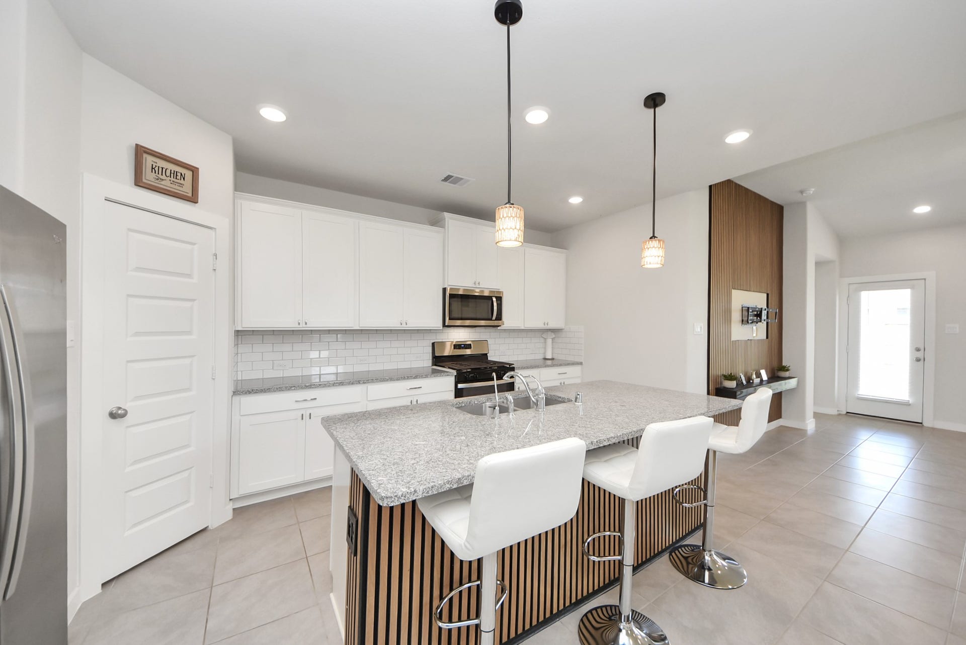 7202 Wilshire Court, Rosharon, TX 77583 Kitchen