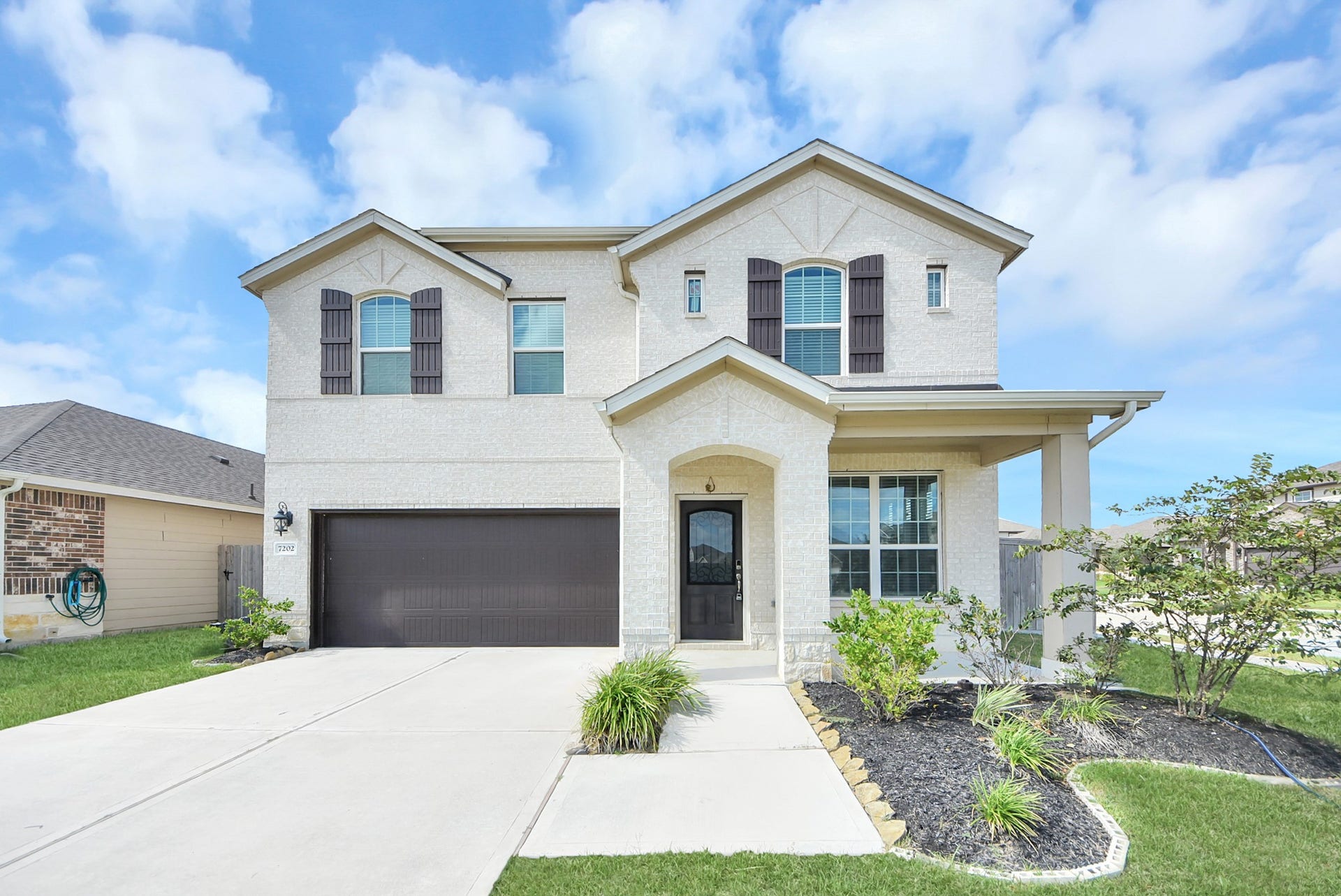 7202 Wilshire Court, Rosharon, TX 77583 7202 Wilshire Court, Rosharon, TX 77583