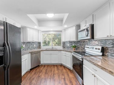 16606 Oxnard Lane, Friendswood, TX 77546 Functional kitchen with ample cabinet space
