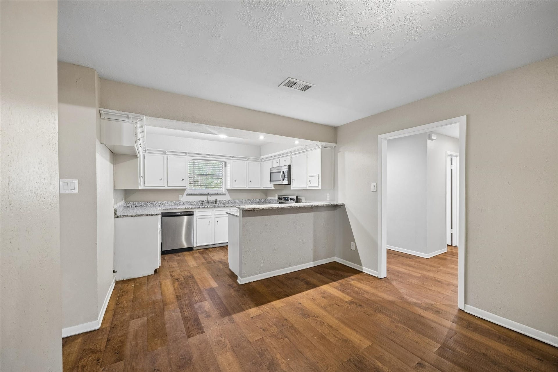 130 Red Oak Lane, Conroe, TX 77304 130 Red Oak Lane, Conroe, TX 77304