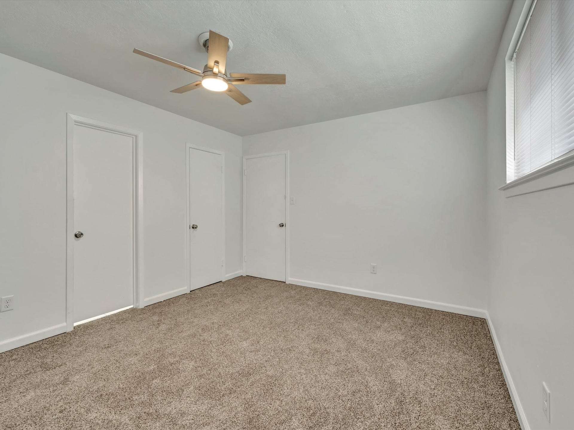 1003 Richvale Lane, Houston, TX 77062 Primary