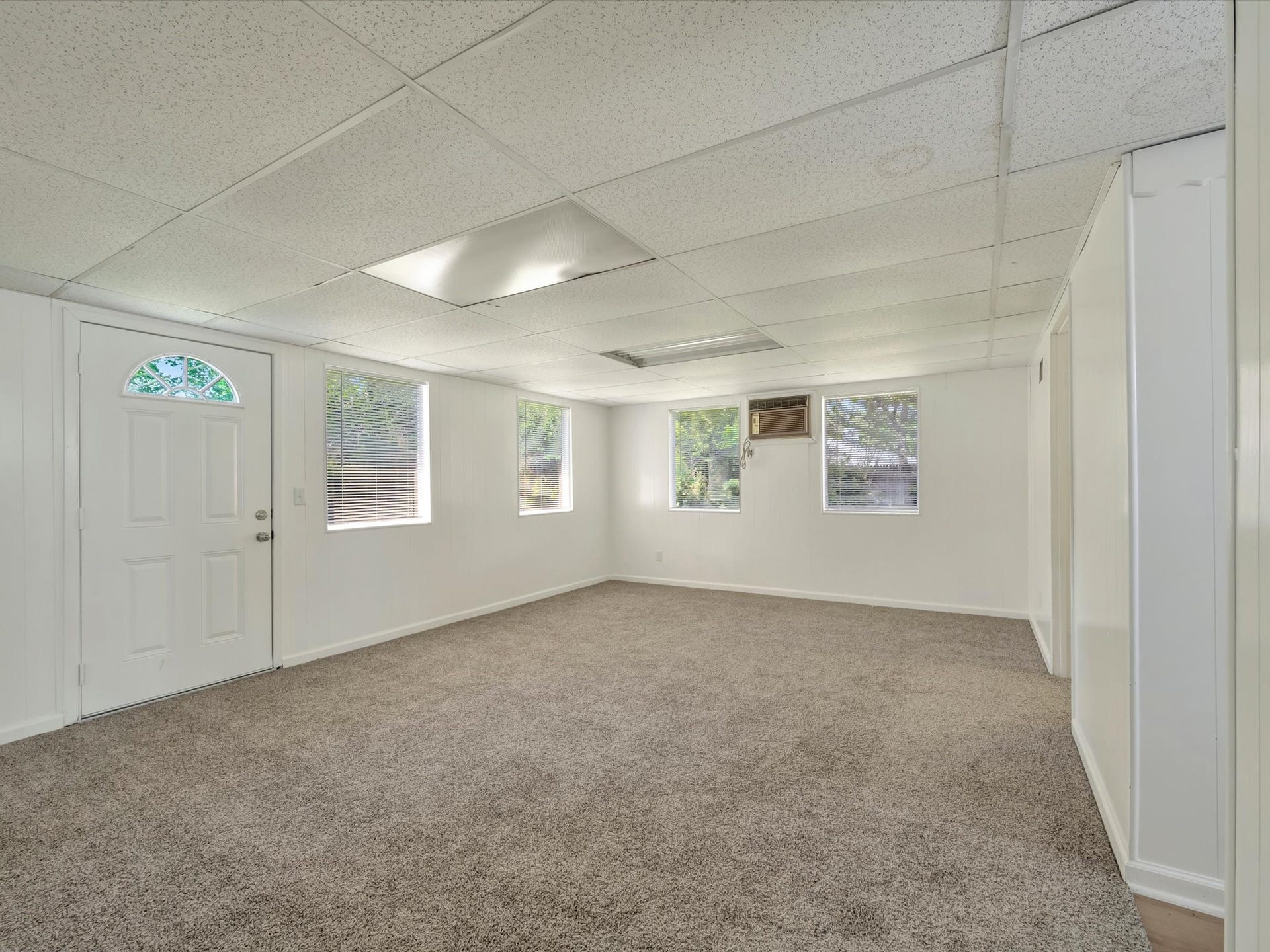 1003 Richvale Lane, Houston, TX 77062 Gameroom in the back