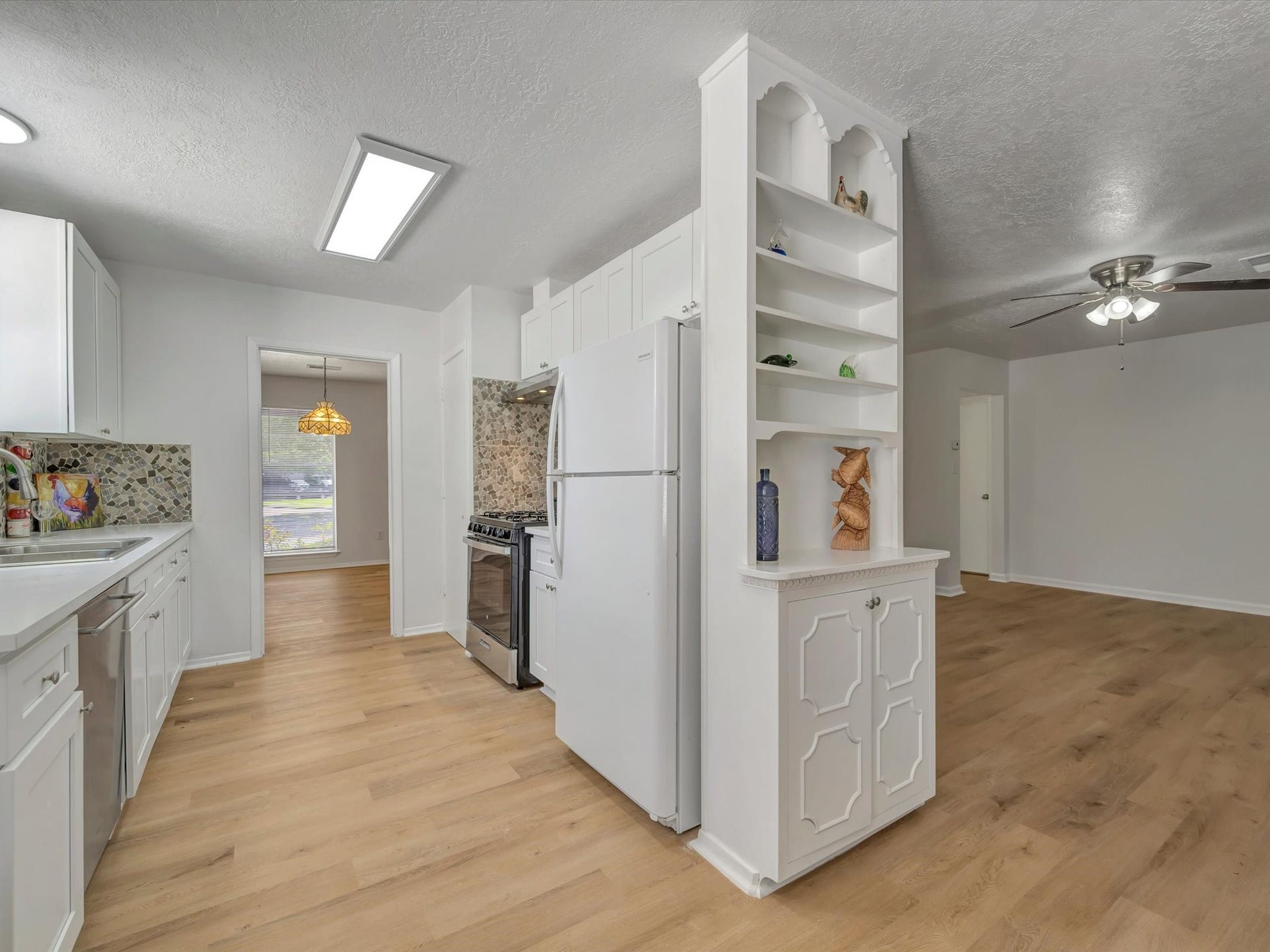 1003 Richvale Lane, Houston, TX 77062 1003 Richvale Lane, Houston, TX 77062