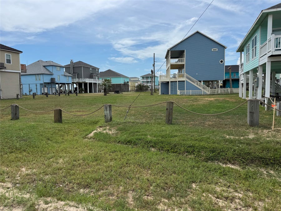 Property photo for 827 O Neil Road, Port Bolivar, TX