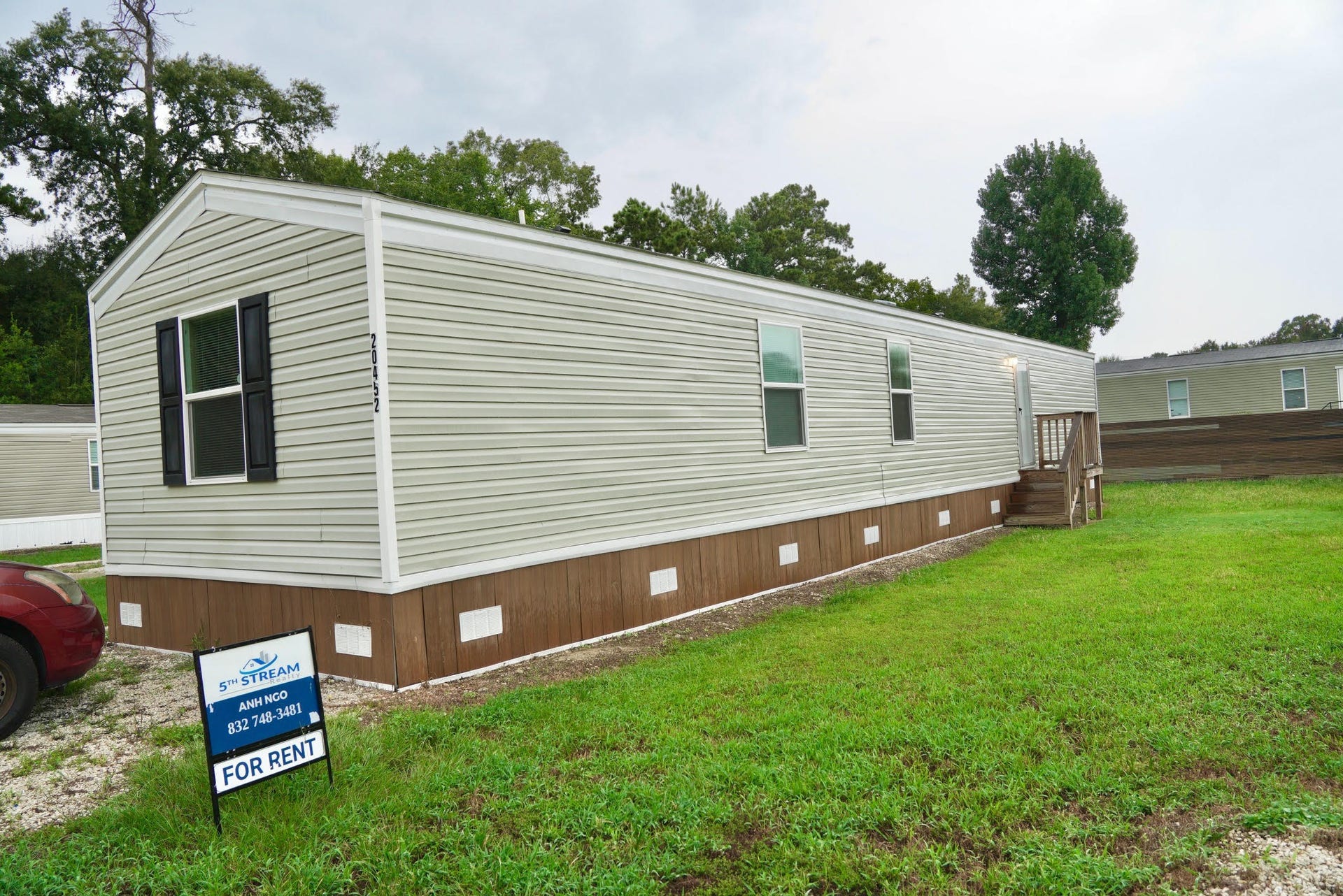 20452 Vick Dr, New Caney, TX 77357