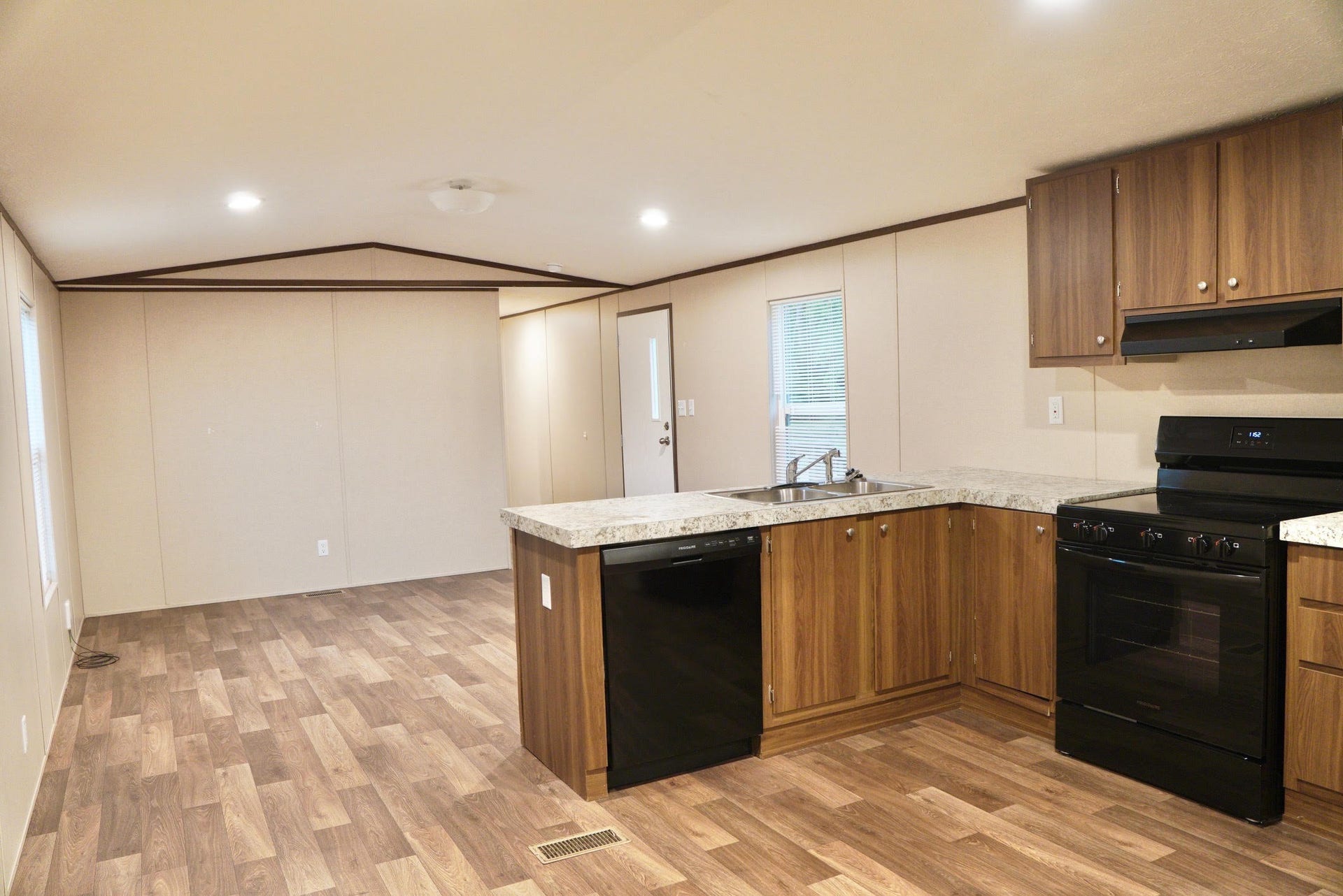 20452 Vick Dr, New Caney, TX 77357
