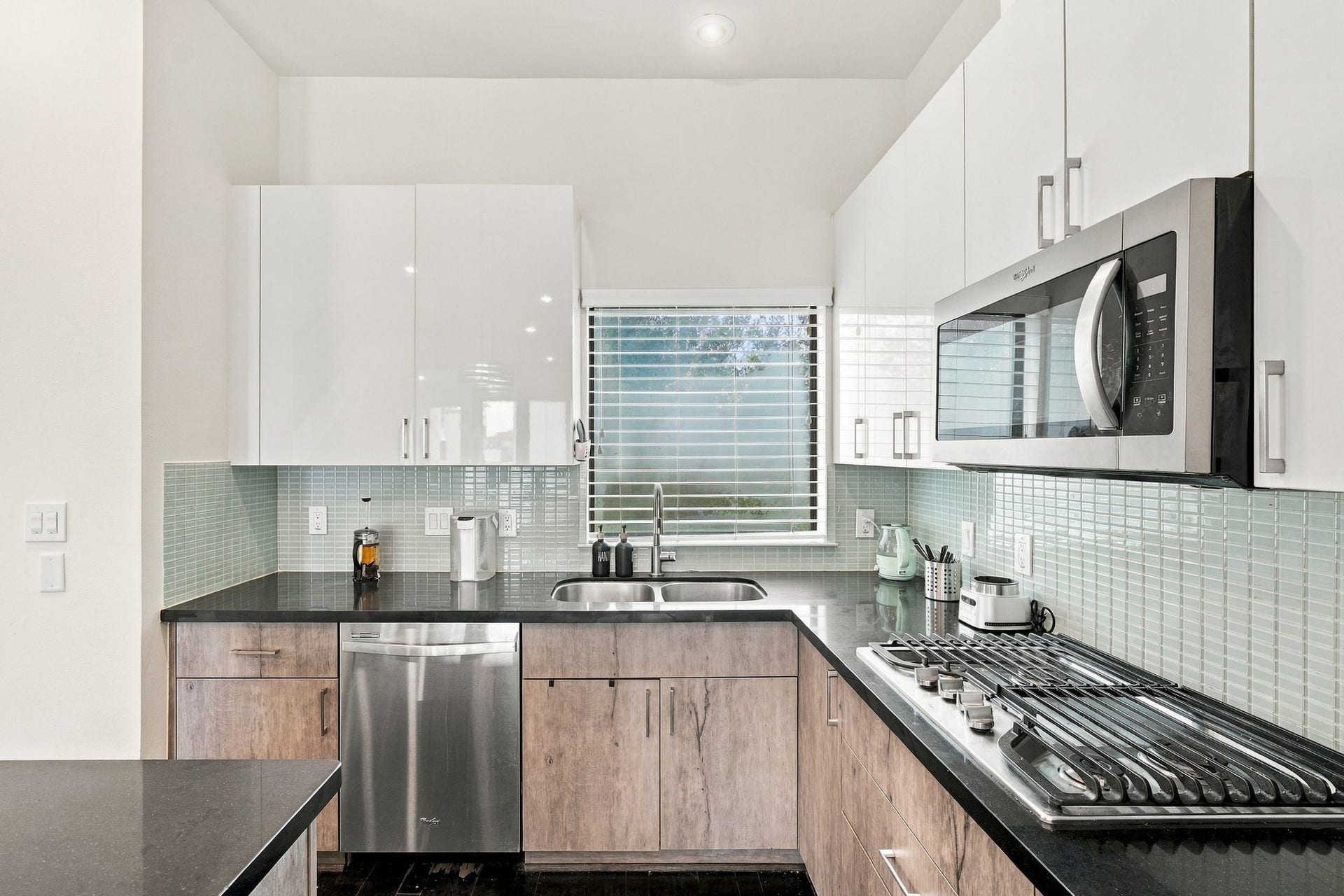 2401 Crawford Street, #C2A, Houston, TX 77004 2401 Crawford Street, #C2A, Houston, TX 77004